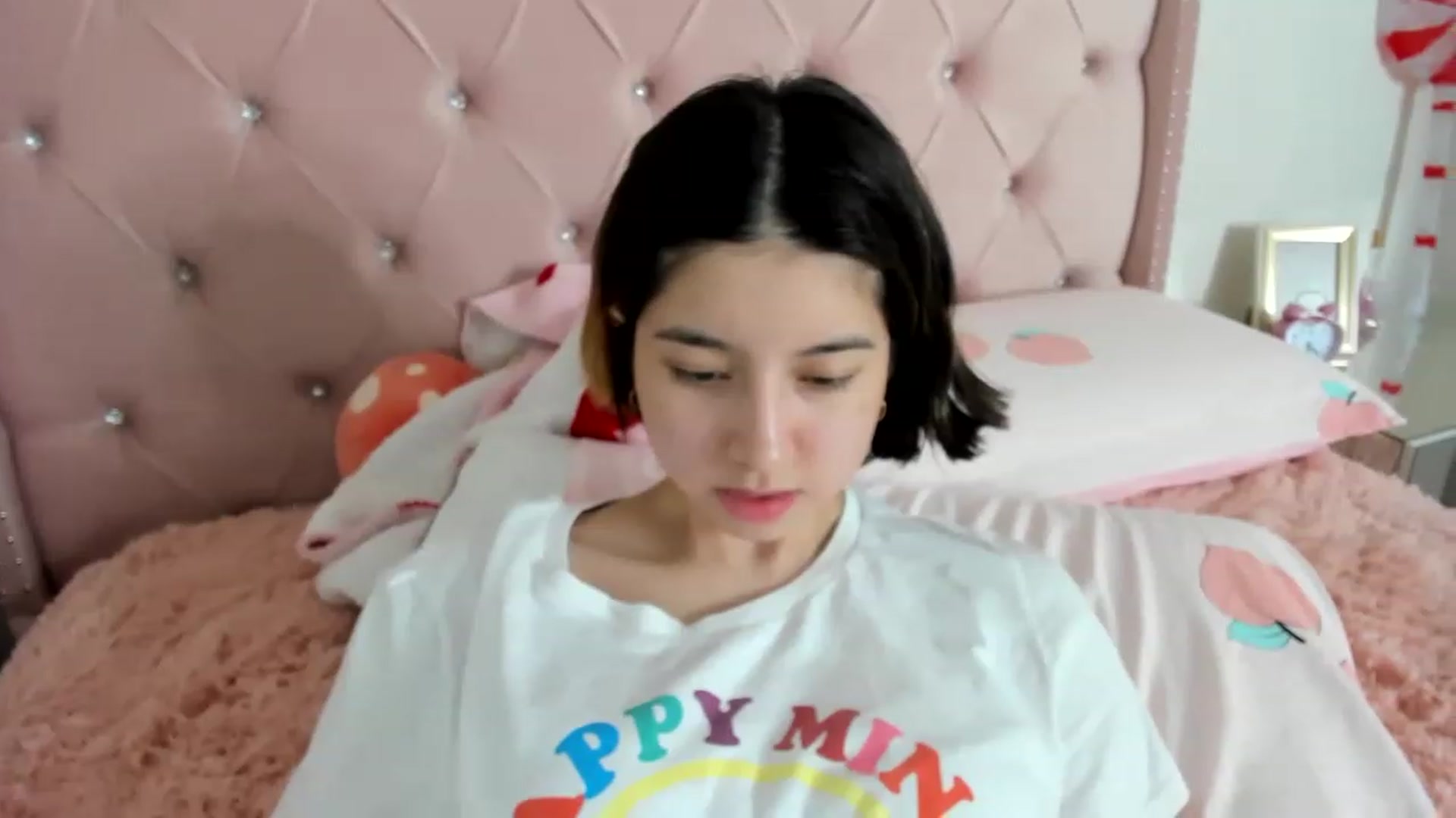 Gallery image thumbnail from Cherrycute666's myfreecams stream on, 12/28/2022, 03:55 image 15 of 20