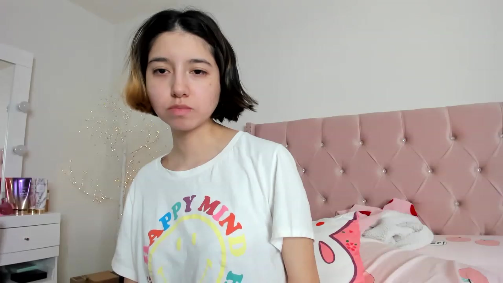 Gallery image thumbnail from Cherrycute666's myfreecams stream on, 12/28/2022, 03:55 image 18 of 20
