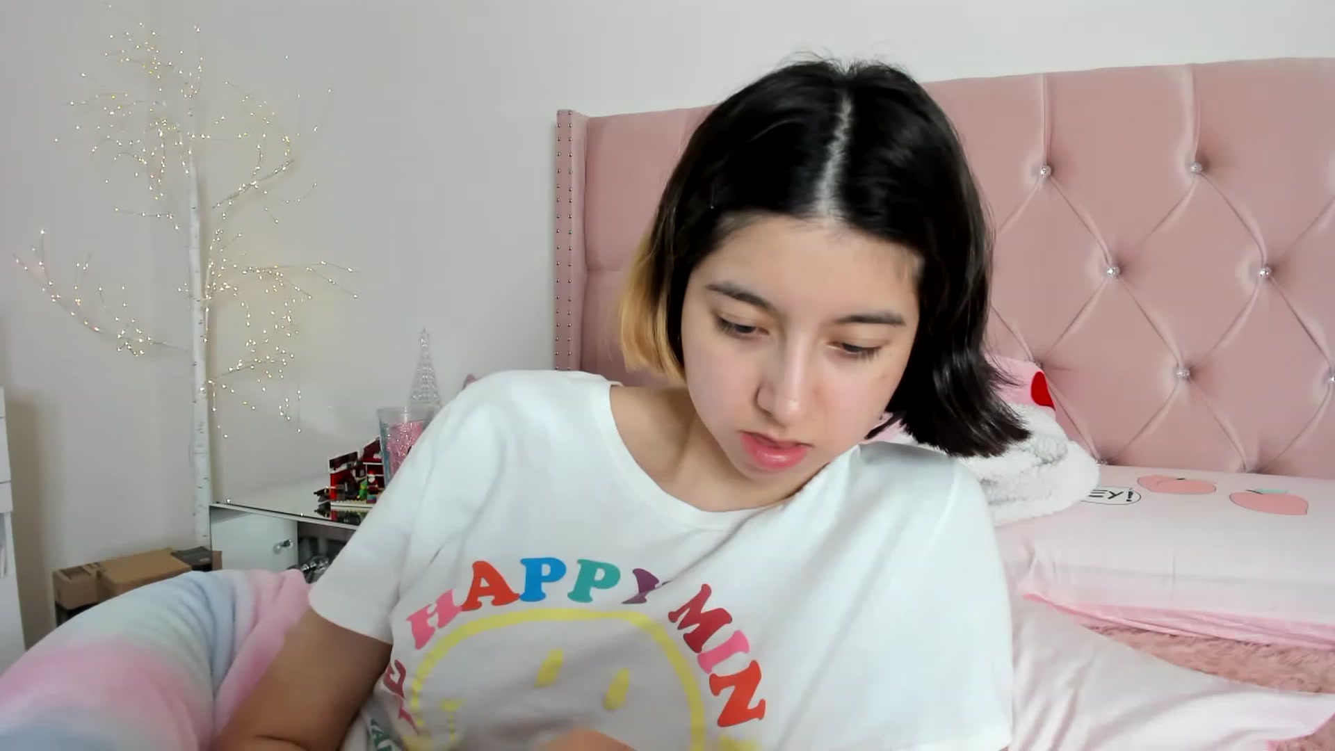 Gallery image thumbnail from Cherrycute666's myfreecams stream on, 12/28/2022, 03:55 image 9 of 20