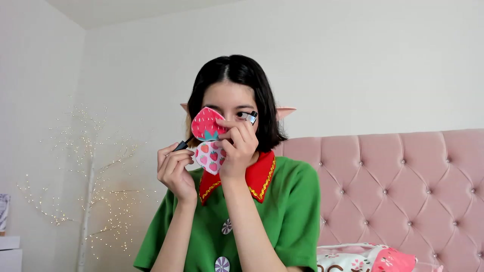 Gallery image thumbnail from Cherrycute666's myfreecams stream on, 12/28/2022, 16:01 image 16 of 20