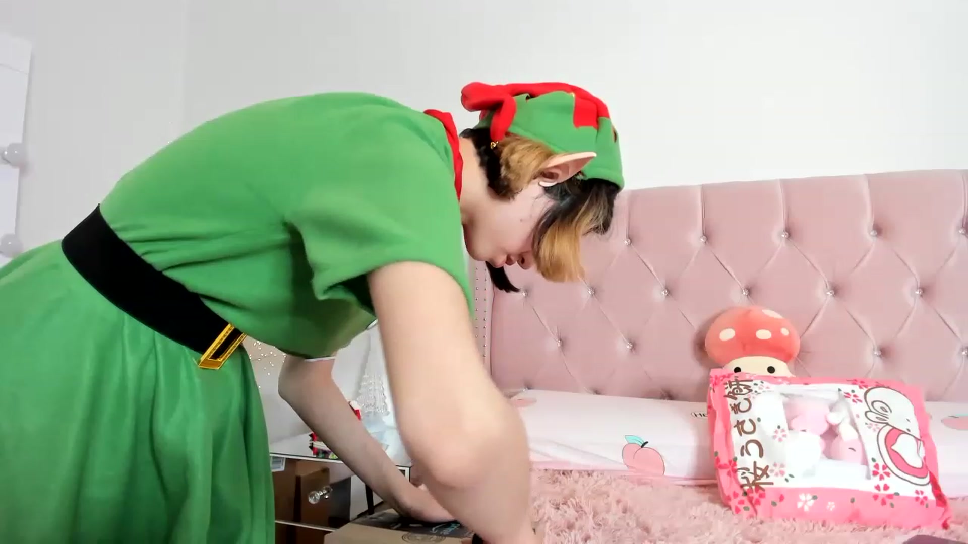 Gallery image thumbnail from Cherrycute666's myfreecams stream on, 12/29/2022, 02:45 image 19 of 20