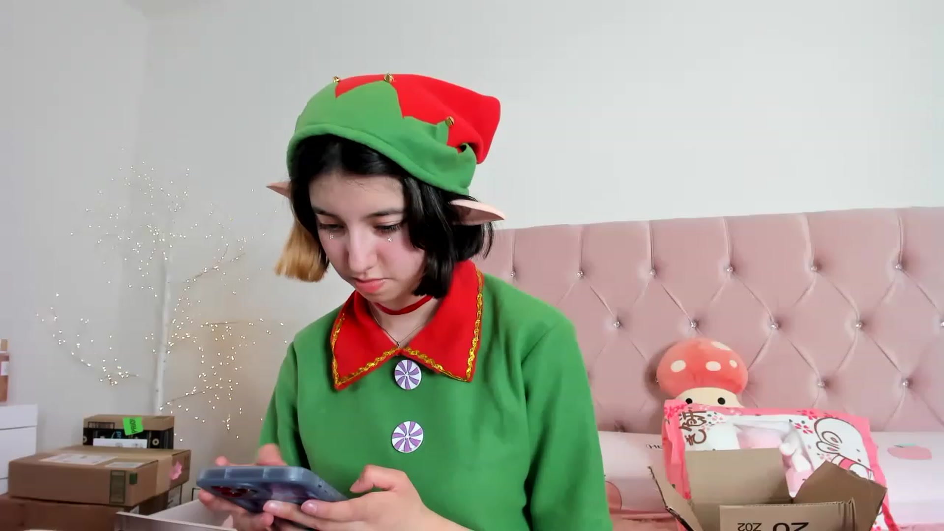 Gallery image thumbnail from Cherrycute666's myfreecams stream on, 12/29/2022, 04:05 image 3 of 20