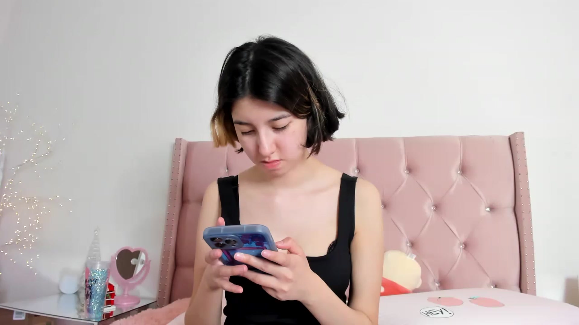 Gallery image thumbnail from Cherrycute666's myfreecams stream on, 12/29/2022, 16:49 image 19 of 20