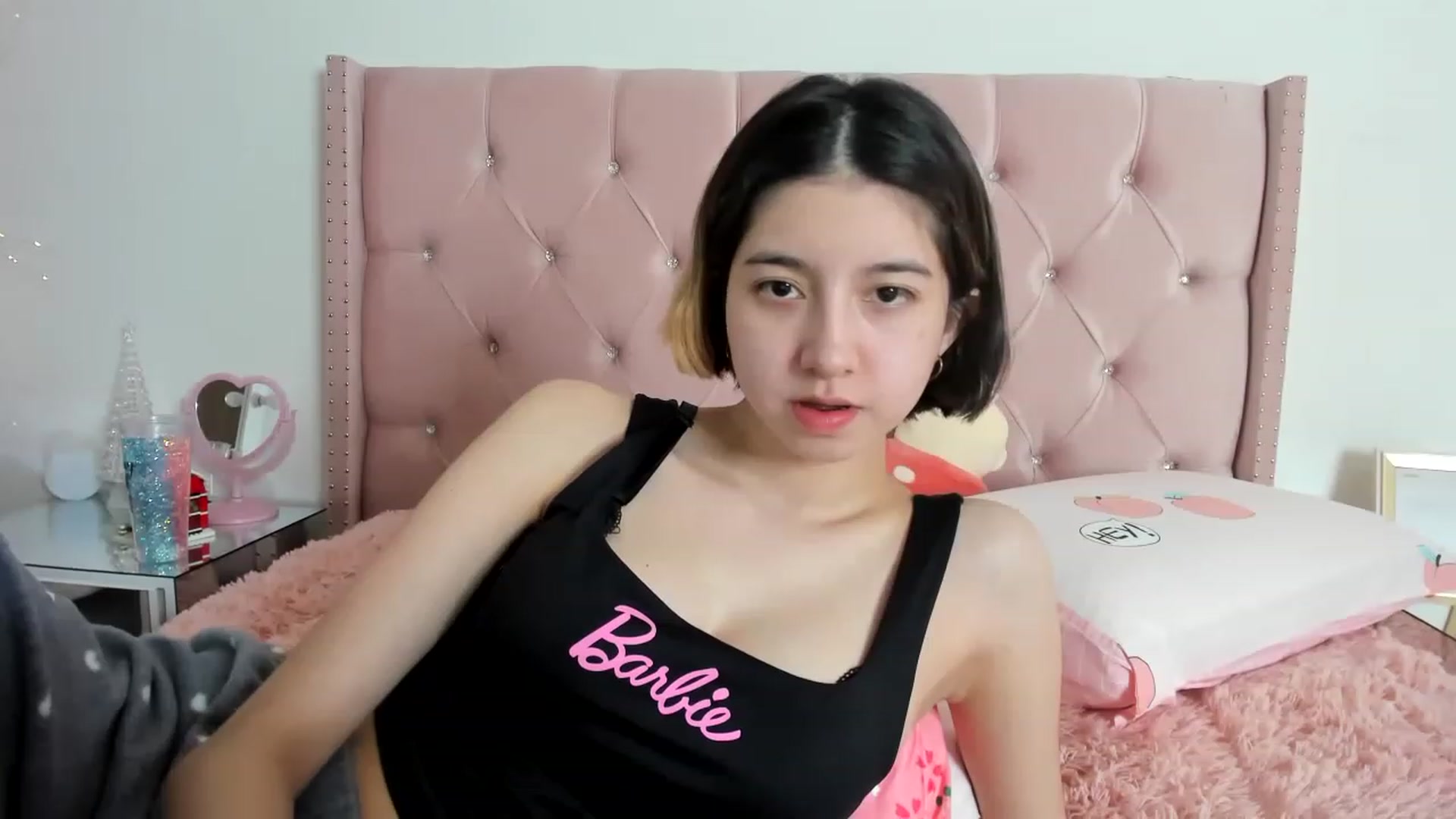 Gallery image thumbnail from Cherrycute666's myfreecams stream on, 12/29/2022, 21:09 image 7 of 20