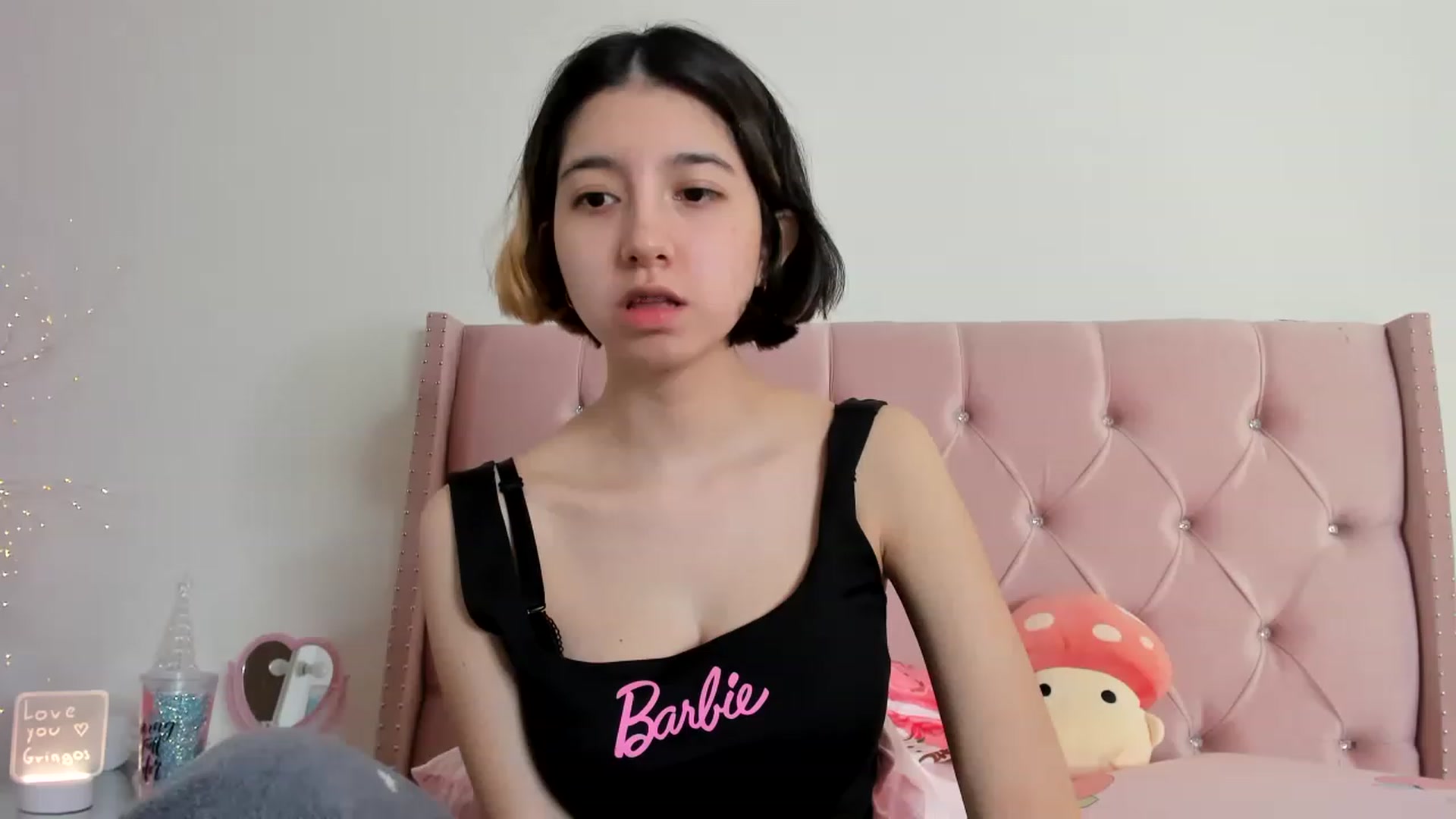 Gallery image thumbnail from Cherrycute666's myfreecams stream on, 12/29/2022, 23:17 image 2 of 20