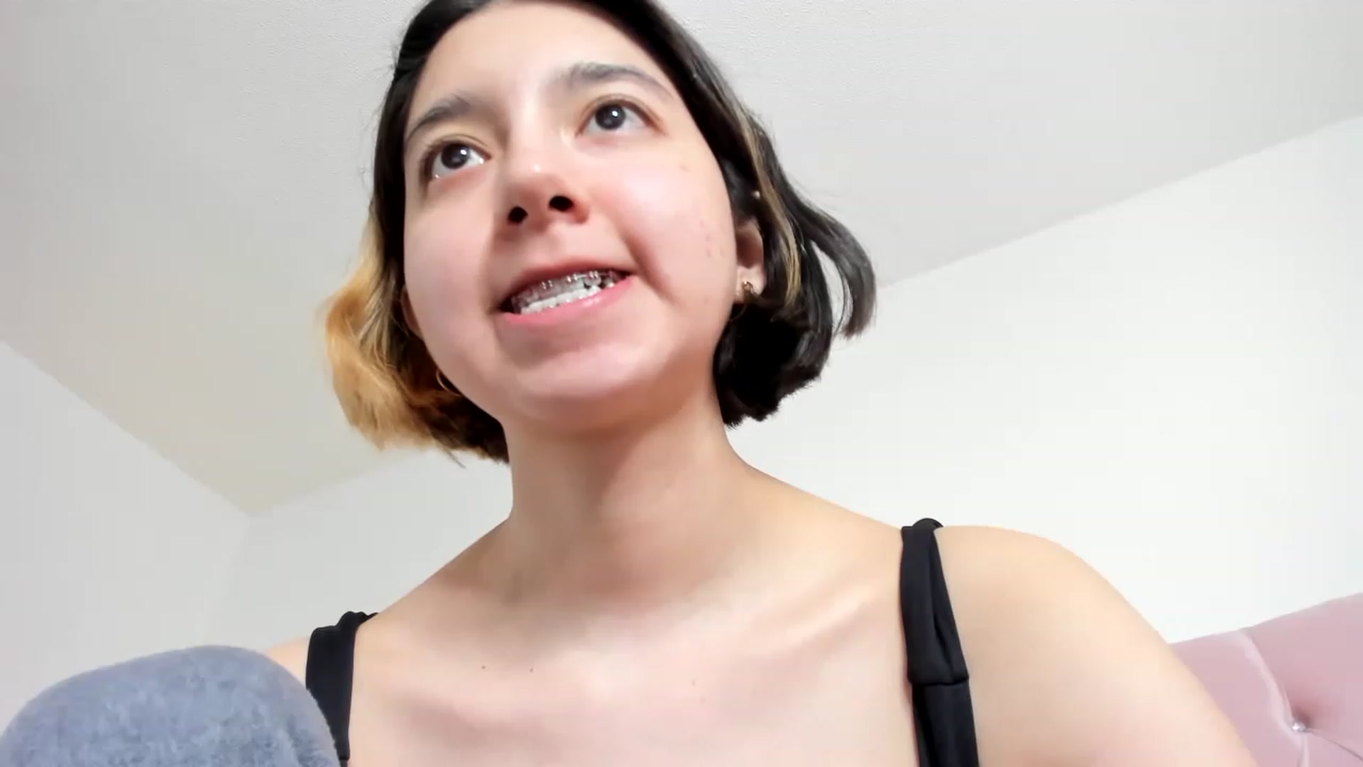 Gallery image thumbnail from Cherrycute666's myfreecams stream on, 12/30/2022, 02:07 image 10 of 20