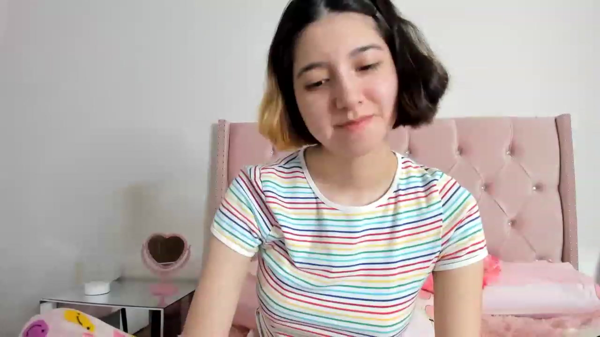 Gallery image thumbnail from Cherrycute666's myfreecams stream on, 01/02/2023, 01:55 image 11 of 20