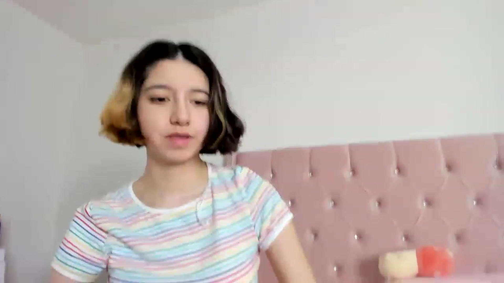 Gallery image thumbnail from Cherrycute666's myfreecams stream on, 01/02/2023, 11:45 image 8 of 20