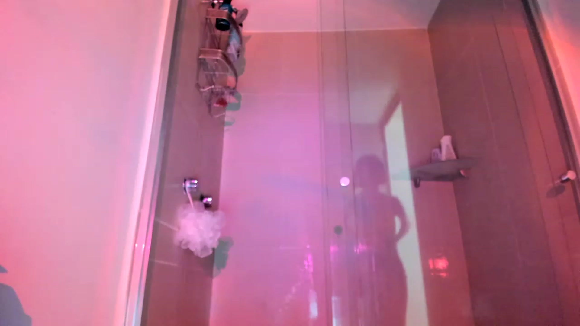 Gallery image thumbnail from Cherrycute666's myfreecams stream on, 01/02/2023, 14:37 image 6 of 20