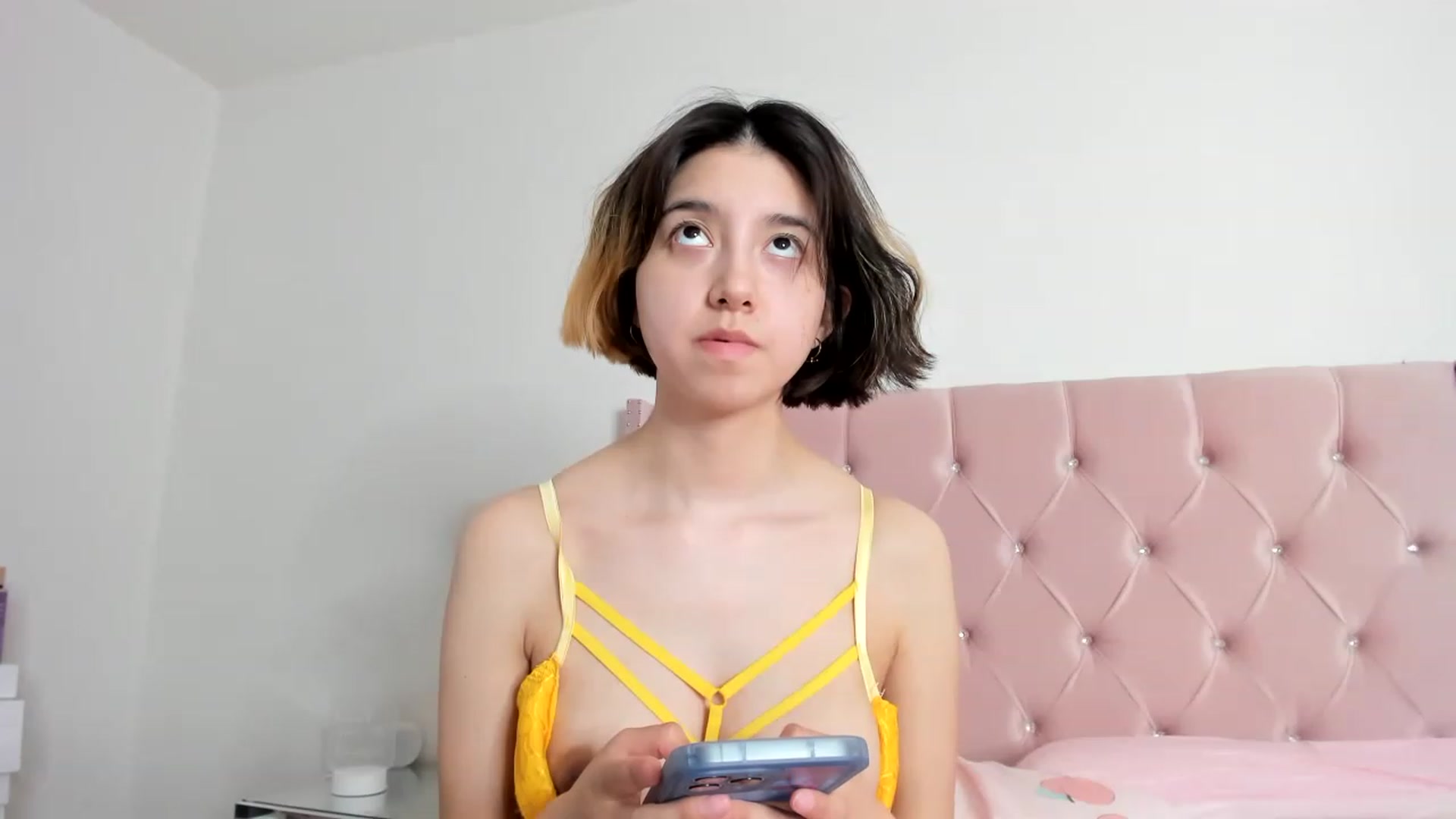 Gallery image thumbnail from Cherrycute666's myfreecams stream on, 01/02/2023, 16:24 image 15 of 20