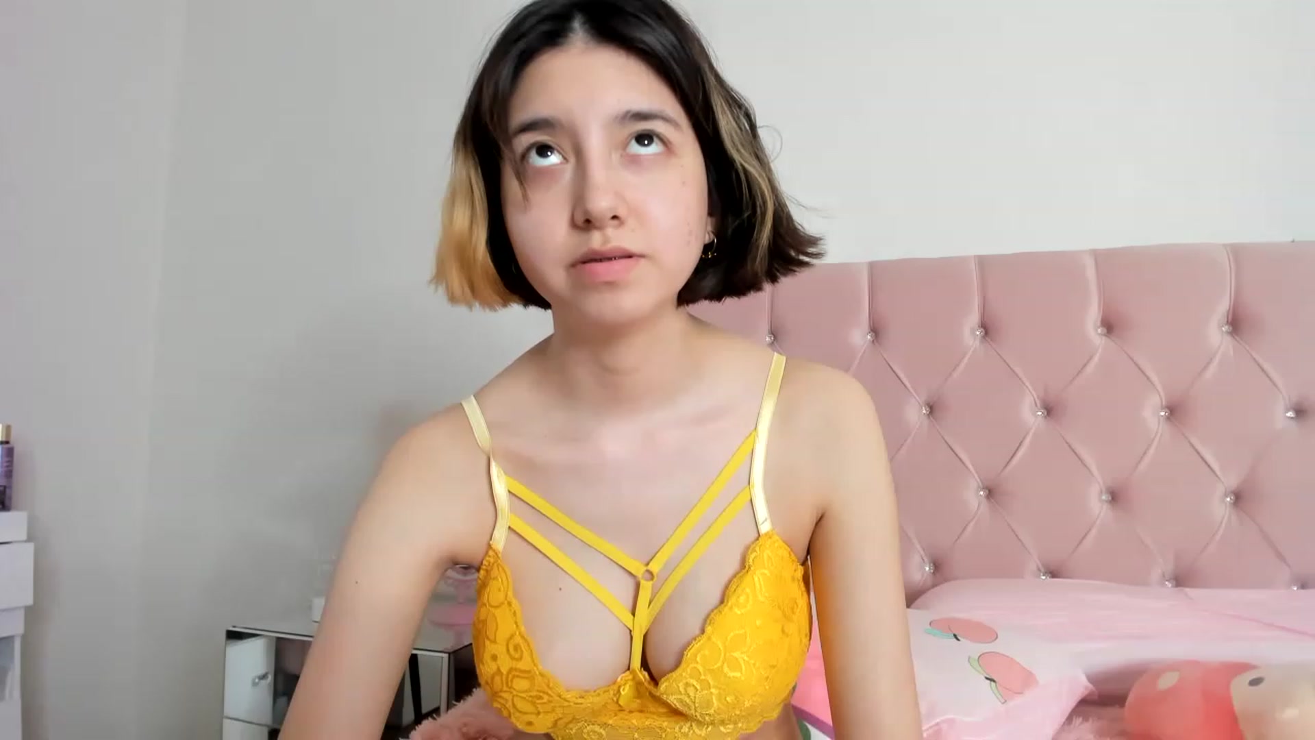 Gallery image thumbnail from Cherrycute666's myfreecams stream on, 01/02/2023, 16:24 image 1 of 20
