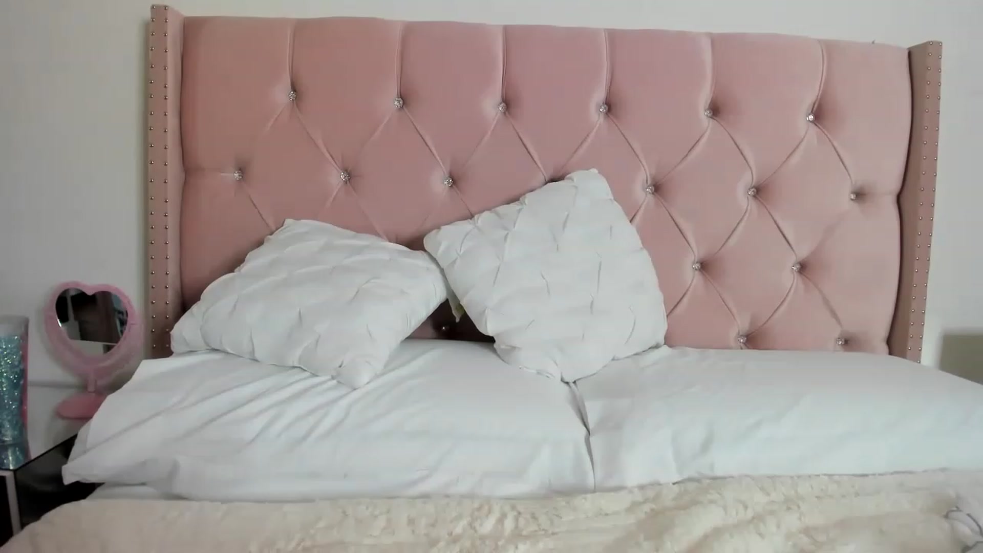 Gallery image thumbnail from Cherrycute666's myfreecams stream on, 01/03/2023, 03:39 image 7 of 20