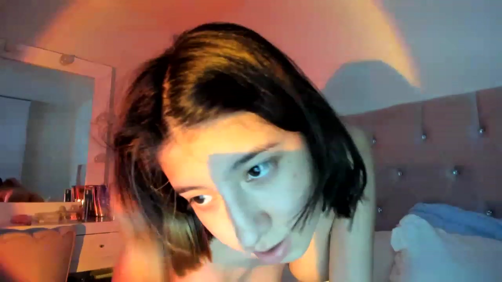 Gallery image thumbnail from Cherrycute666's myfreecams stream on, 01/04/2023, 07:35 image 16 of 20