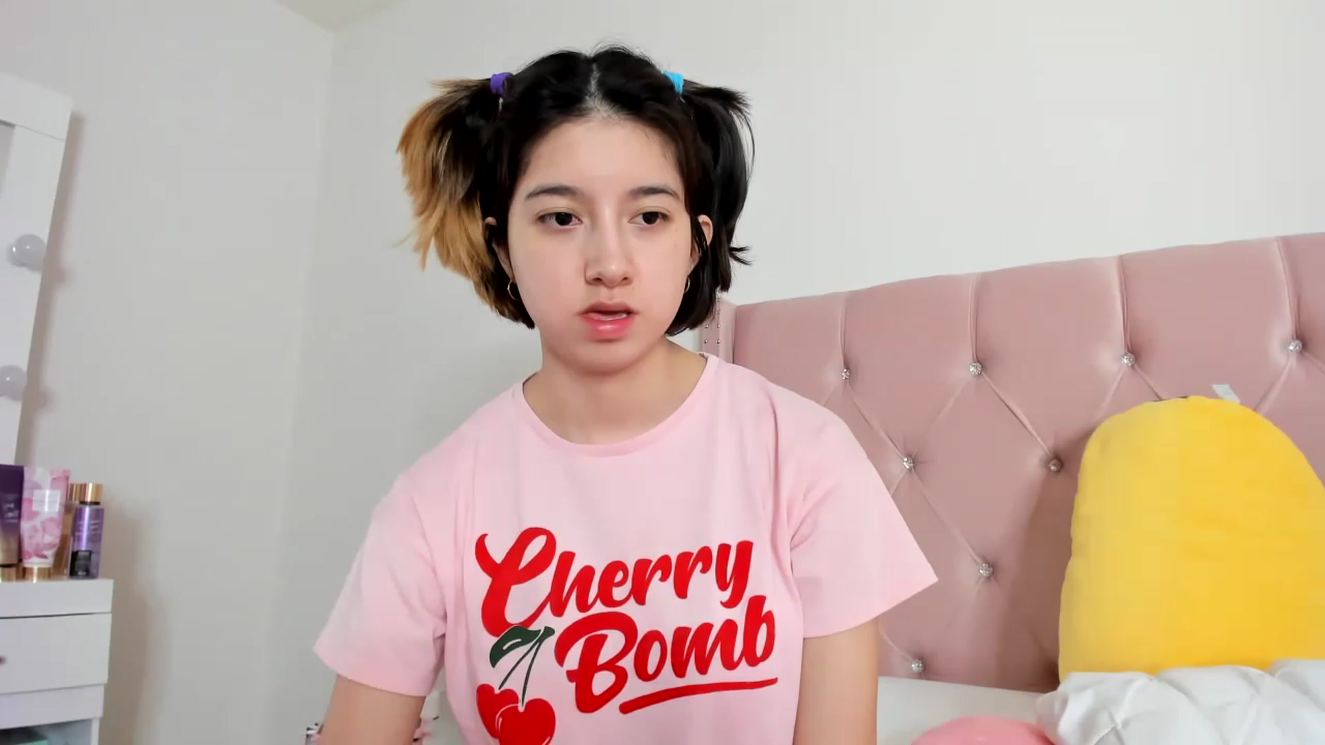 Gallery image thumbnail from Cherrycute666's myfreecams stream on, 01/05/2023, 18:22 image 20 of 20