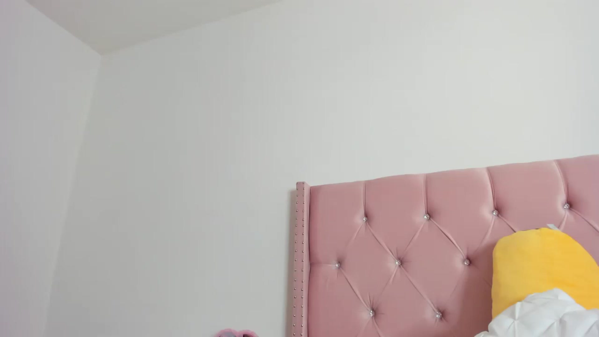 Gallery image thumbnail from Cherrycute666's myfreecams stream on, 01/05/2023, 21:23 image 20 of 20