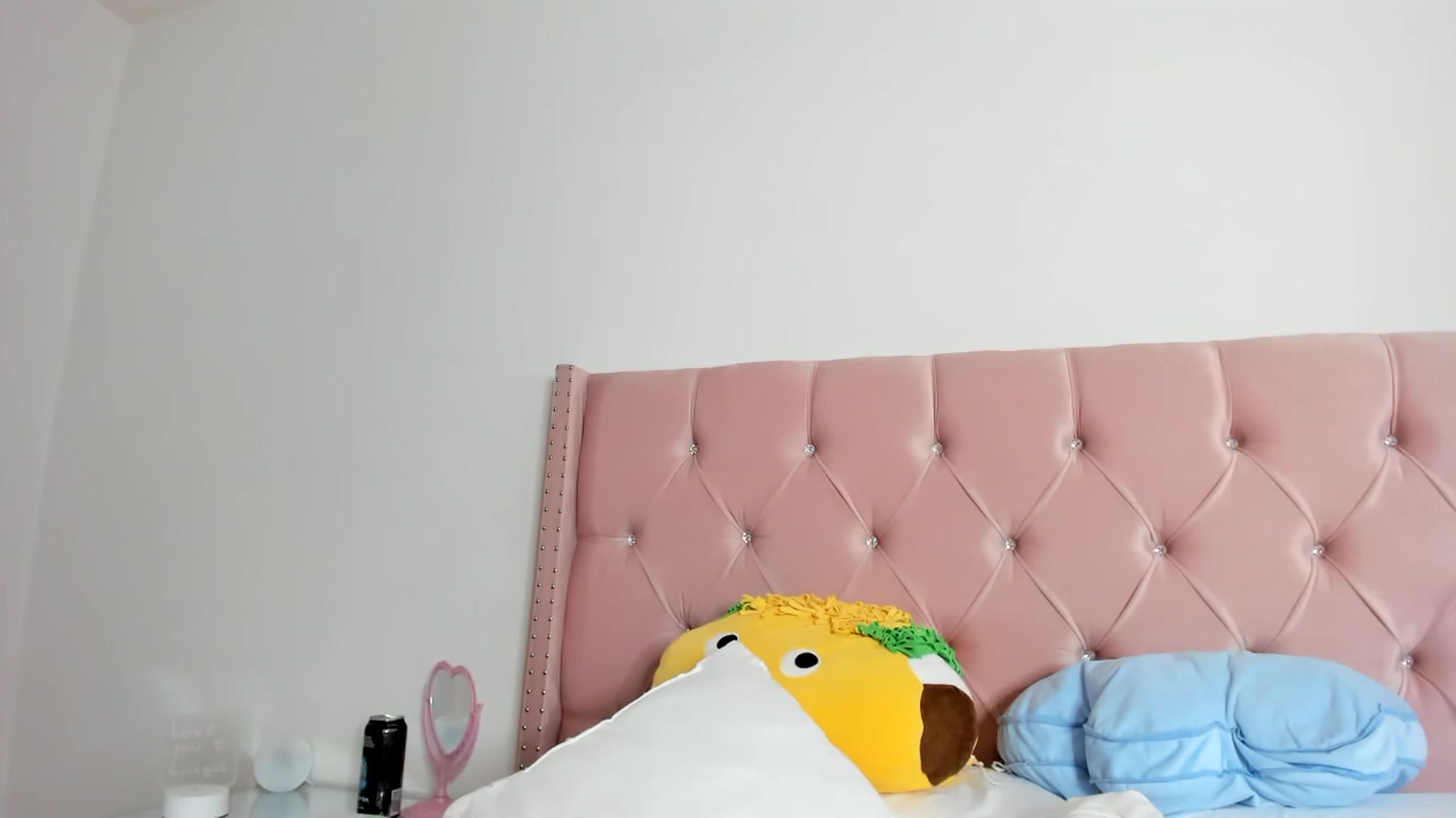 Gallery image thumbnail from Cherrycute666's myfreecams stream on, 01/06/2023, 15:31 image 5 of 20