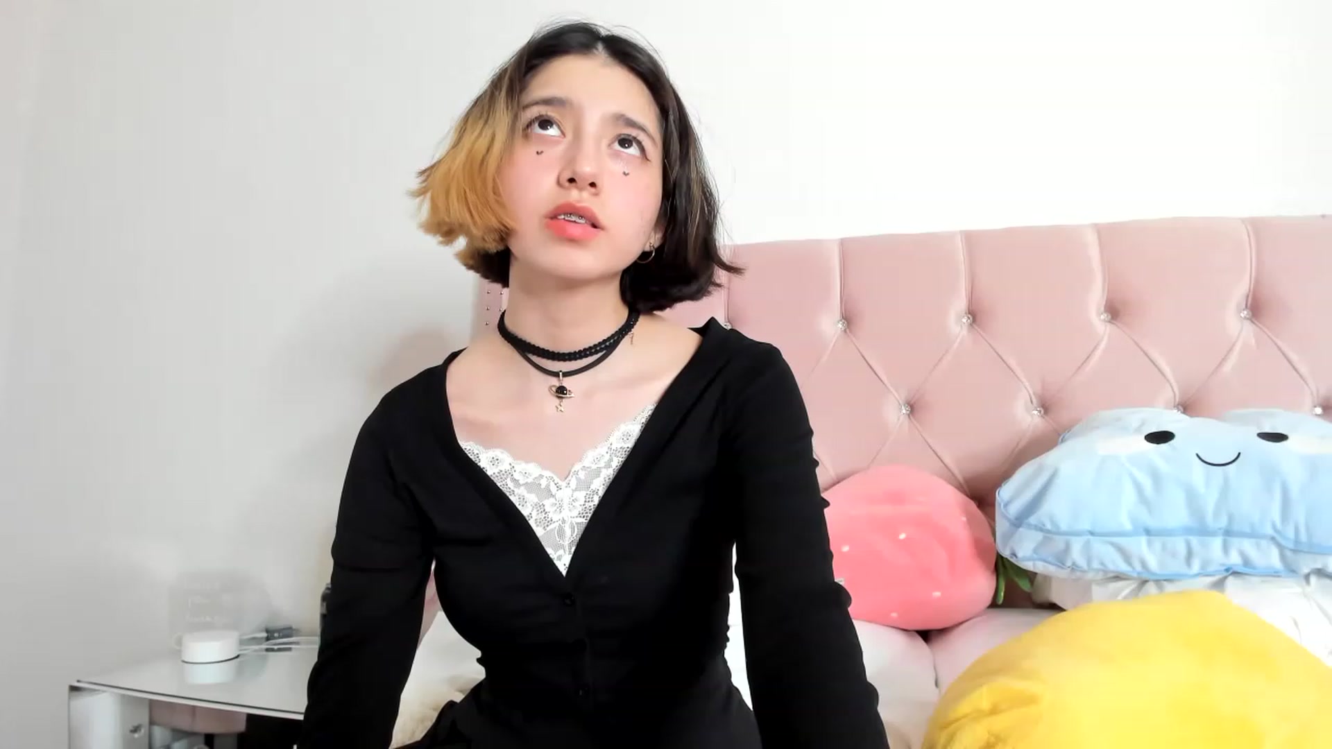 Gallery image thumbnail from Cherrycute666's myfreecams stream on, 01/07/2023, 04:40 image 9 of 20