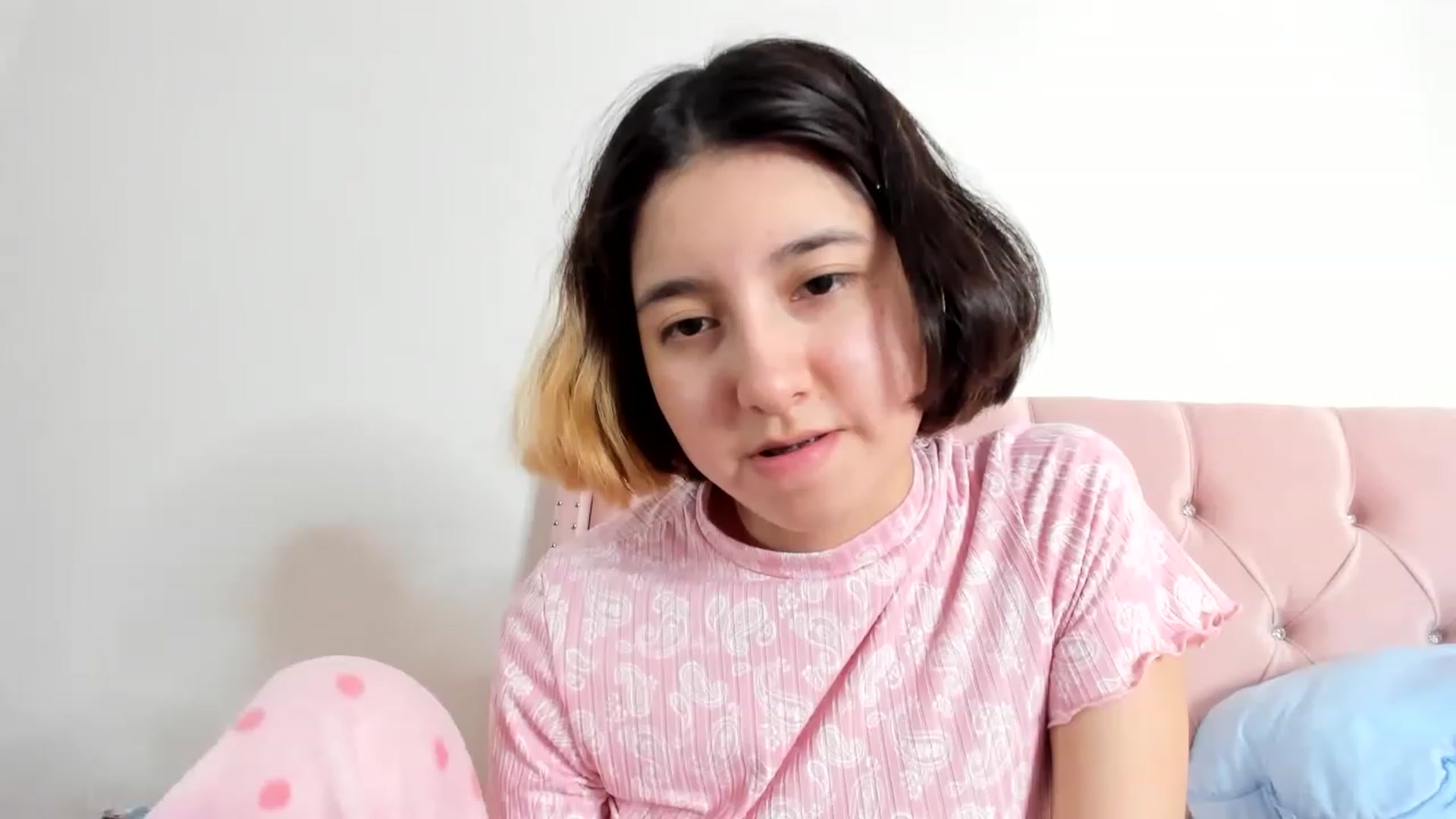 Gallery image thumbnail from Cherrycute666's myfreecams stream on, 01/07/2023, 14:26 image 20 of 20