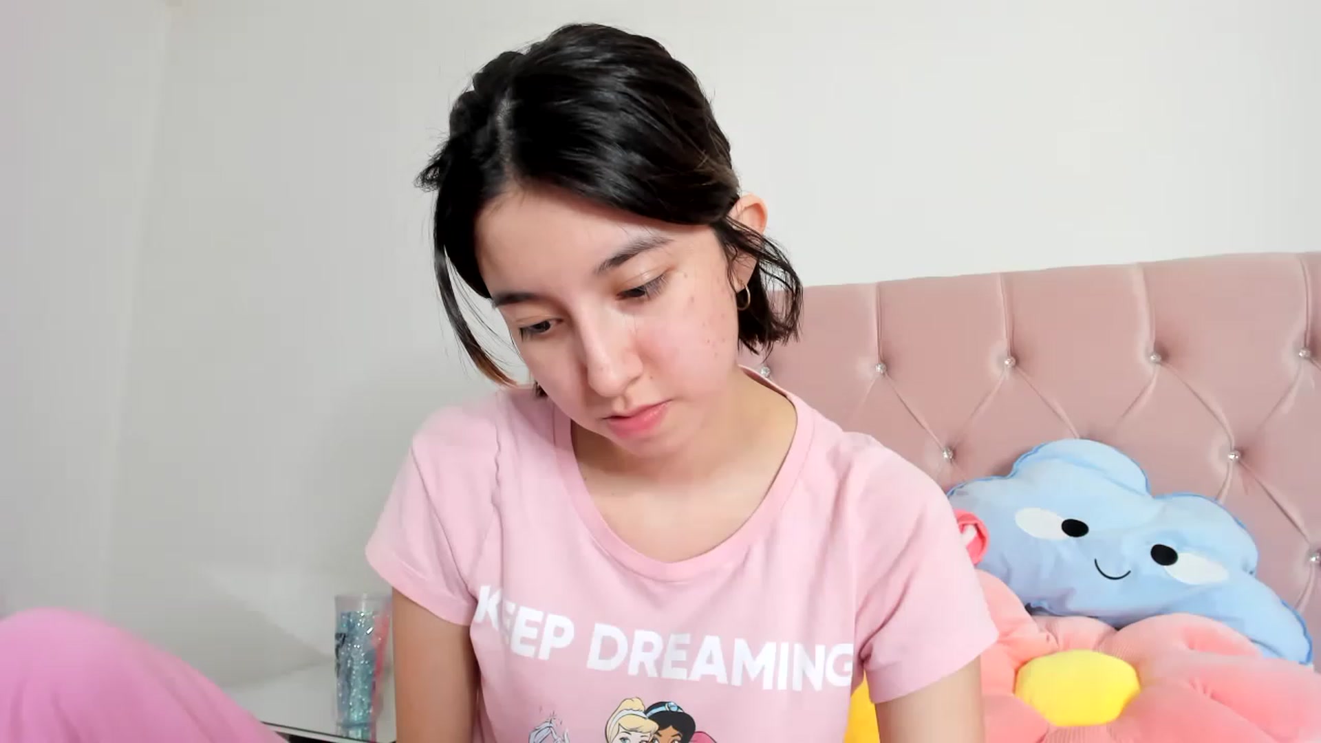 Gallery image thumbnail from Cherrycute666's myfreecams stream on, 01/13/2023, 08:59 image 11 of 20