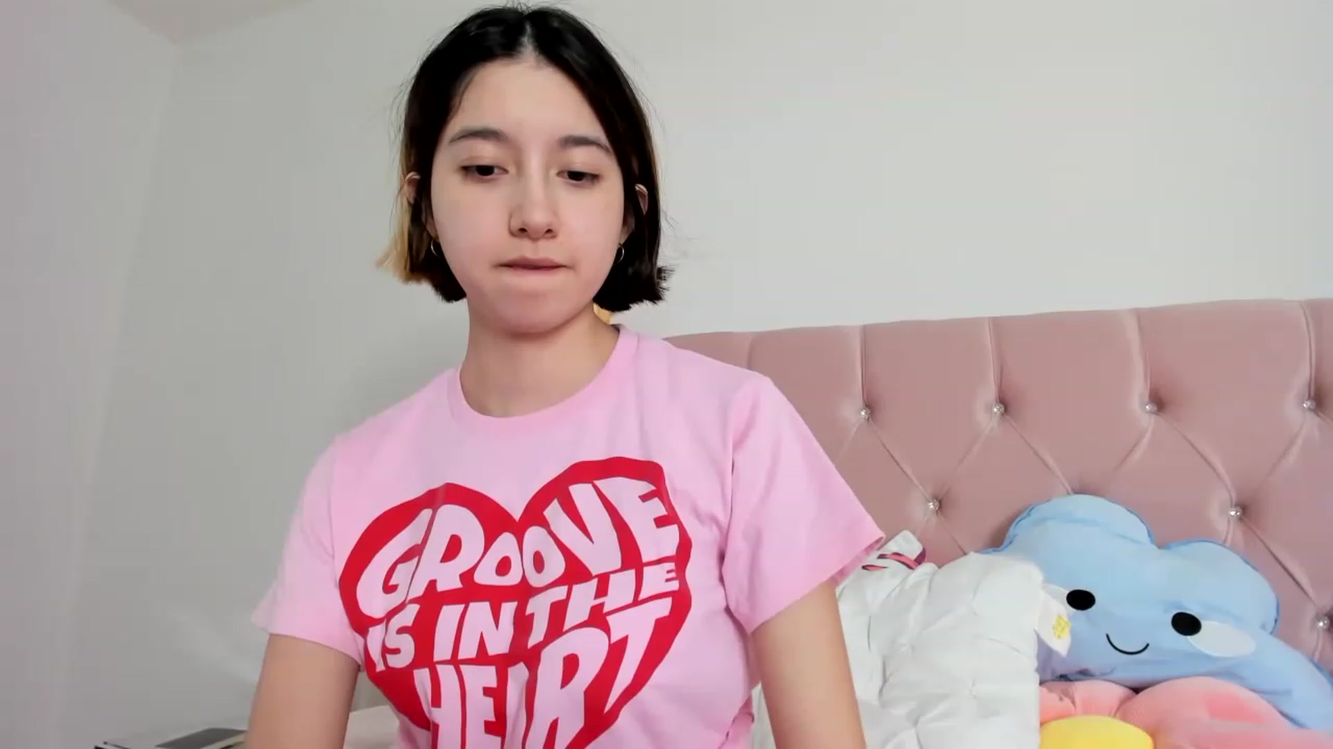 Gallery image thumbnail from Cherrycute666's myfreecams stream on, 01/13/2023, 13:59 image 3 of 20