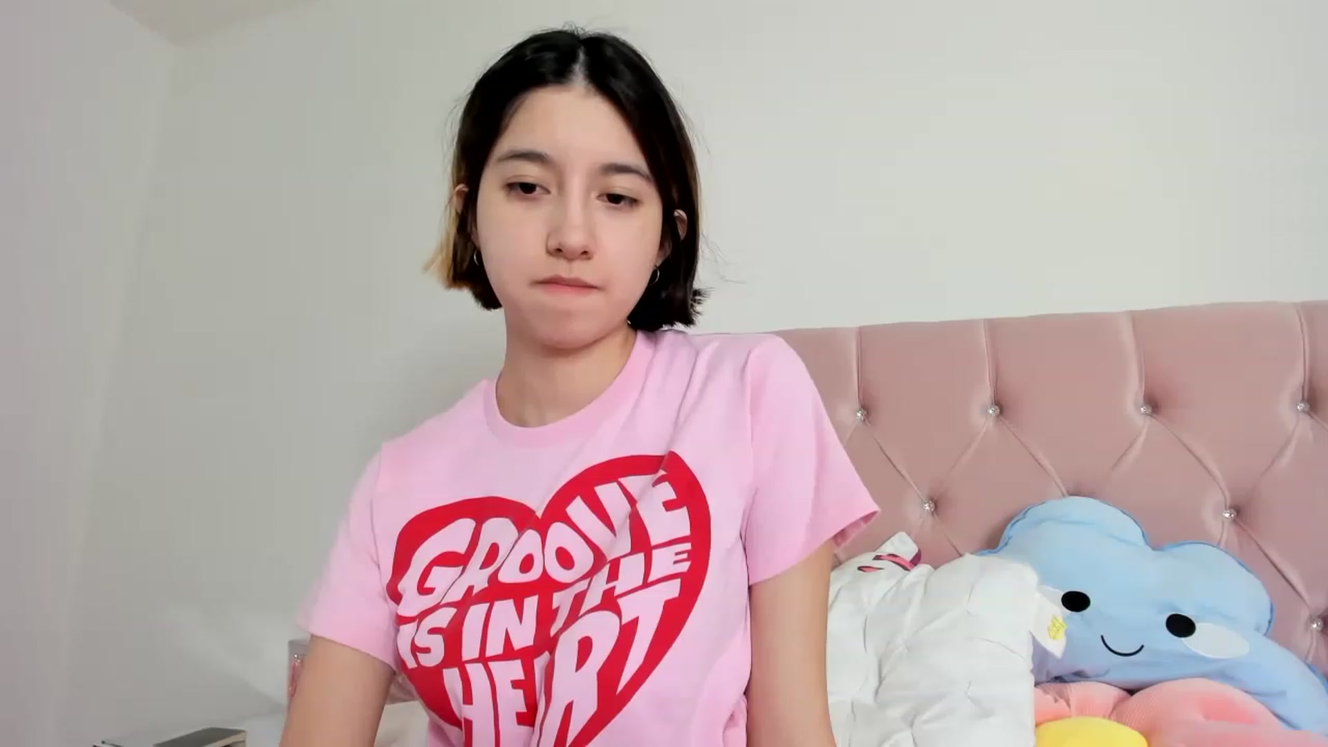 Gallery image thumbnail from Cherrycute666's myfreecams stream on, 01/13/2023, 13:59 image 4 of 20