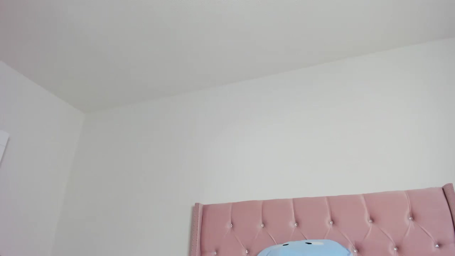 Gallery image thumbnail from Cherrycute666's myfreecams stream on, 01/15/2023, 14:36 image 5 of 20