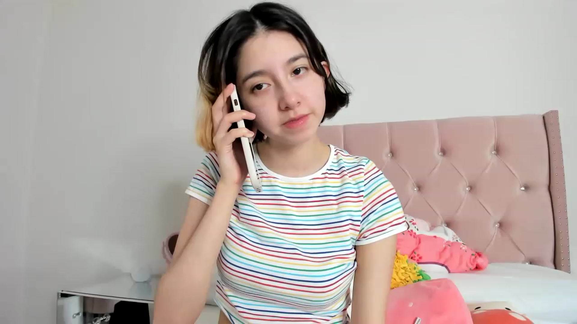 Gallery image thumbnail from Cherrycute666's myfreecams stream on, 01/16/2023, 04:42 image 13 of 20
