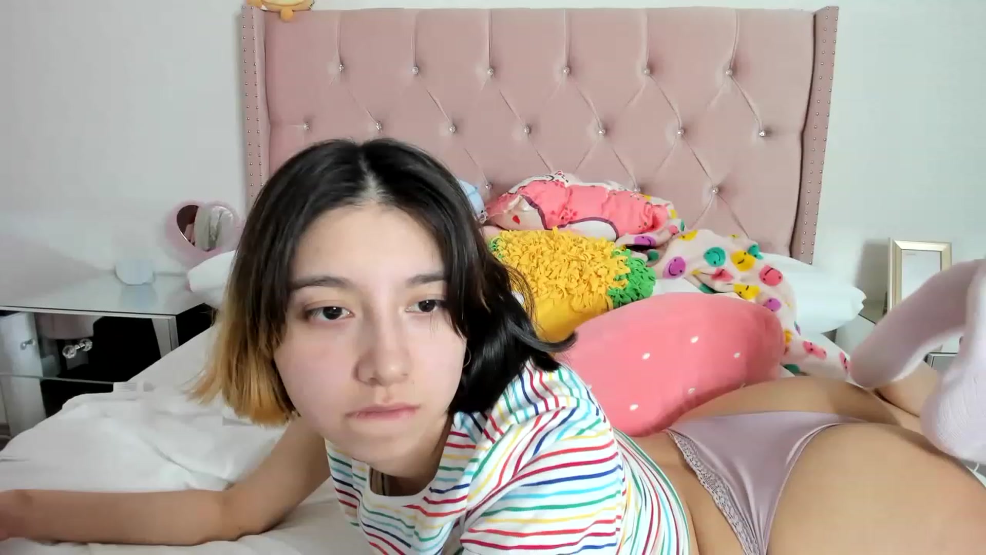 Gallery image thumbnail from Cherrycute666's myfreecams stream on, 01/16/2023, 04:42 image 16 of 20