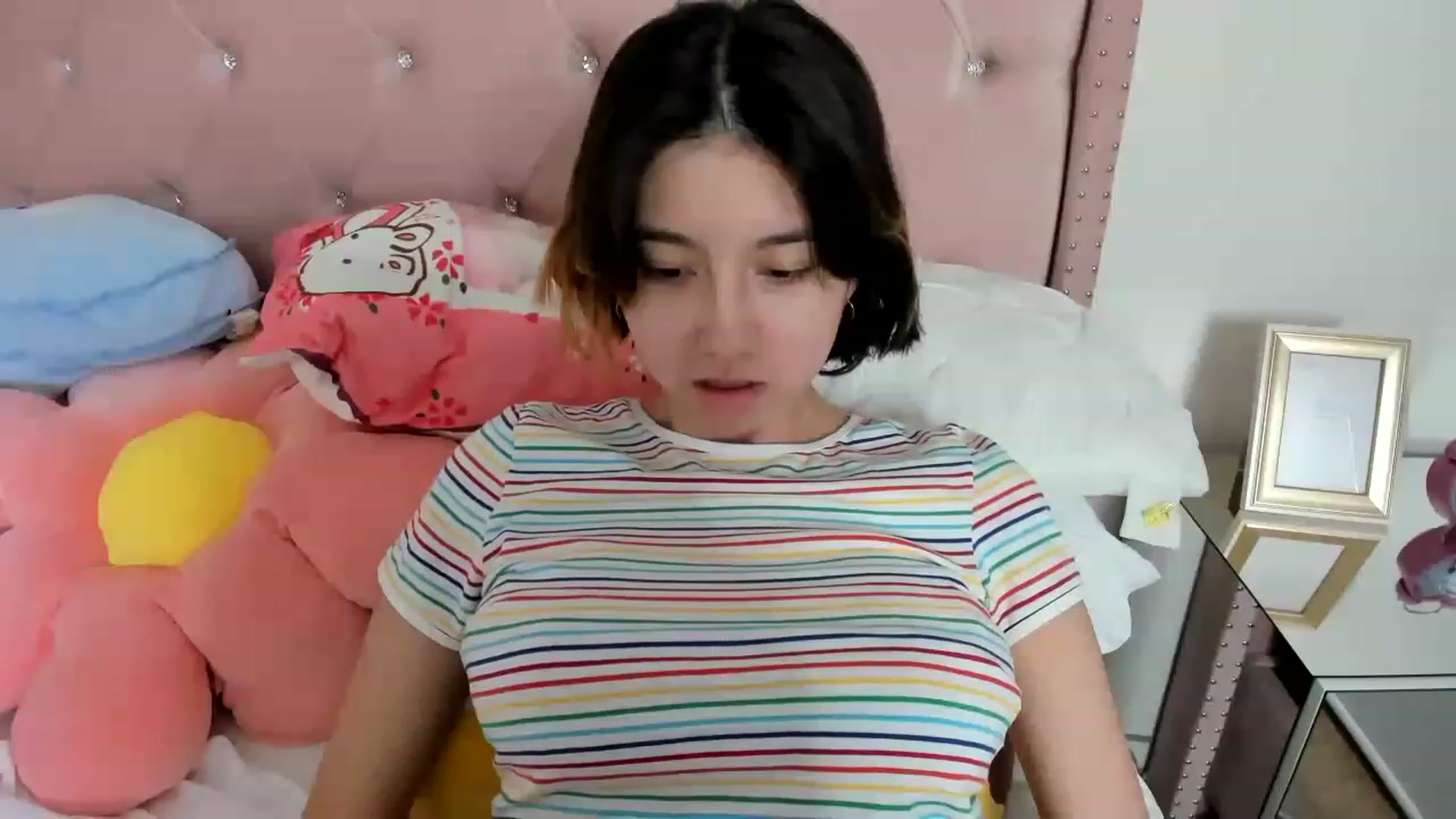 Gallery image thumbnail from Cherrycute666's myfreecams stream on, 01/16/2023, 12:24 image 11 of 20