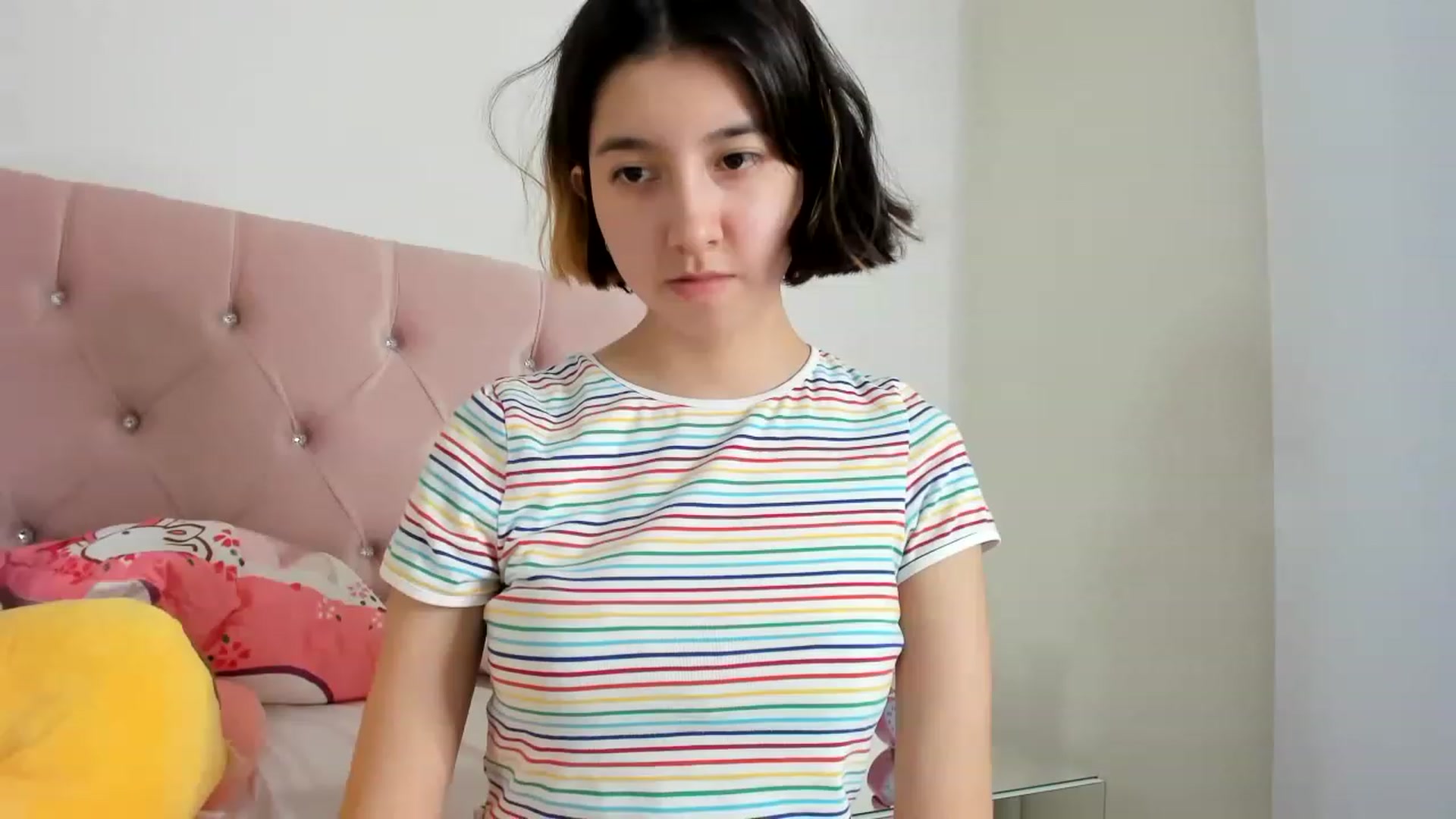 Gallery image thumbnail from Cherrycute666's myfreecams stream on, 01/16/2023, 12:24 image 1 of 20