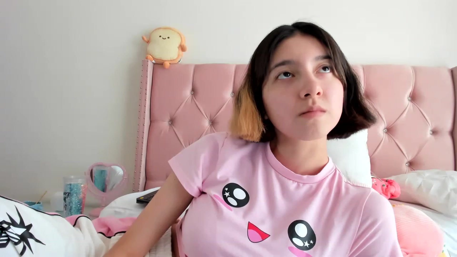 Gallery image thumbnail from Cherrycute666's myfreecams stream on, 01/16/2023, 18:08 image 20 of 20