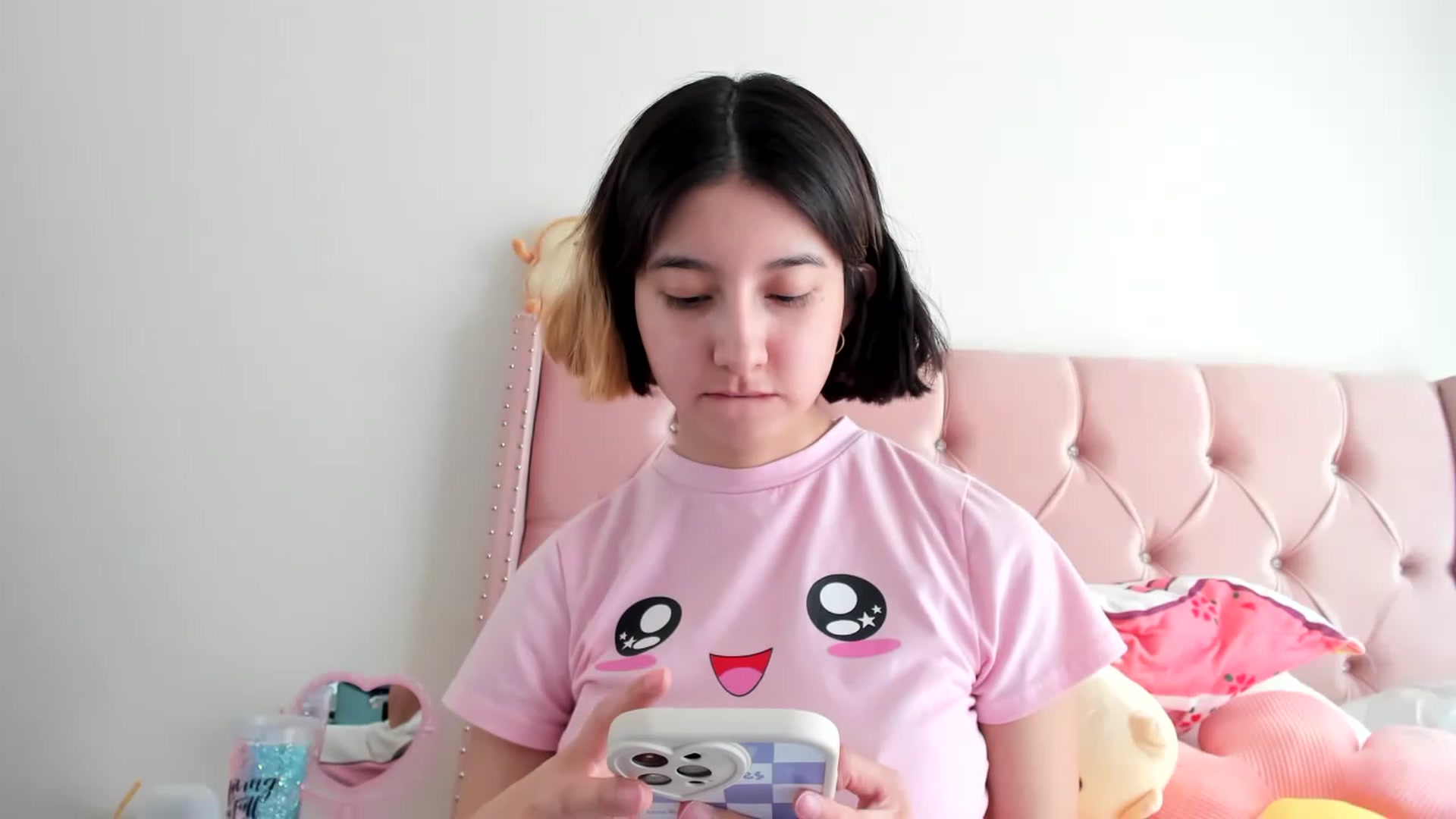 Gallery image thumbnail from Cherrycute666's myfreecams stream on, 01/17/2023, 24:47 image 9 of 20