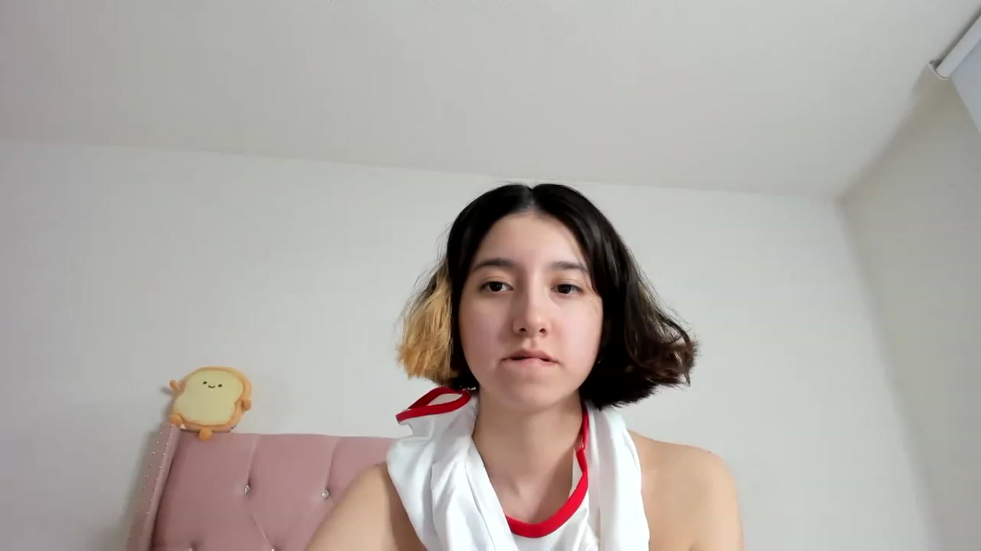 Gallery image thumbnail from Cherrycute666's myfreecams stream on, 01/17/2023, 09:04 image 20 of 20