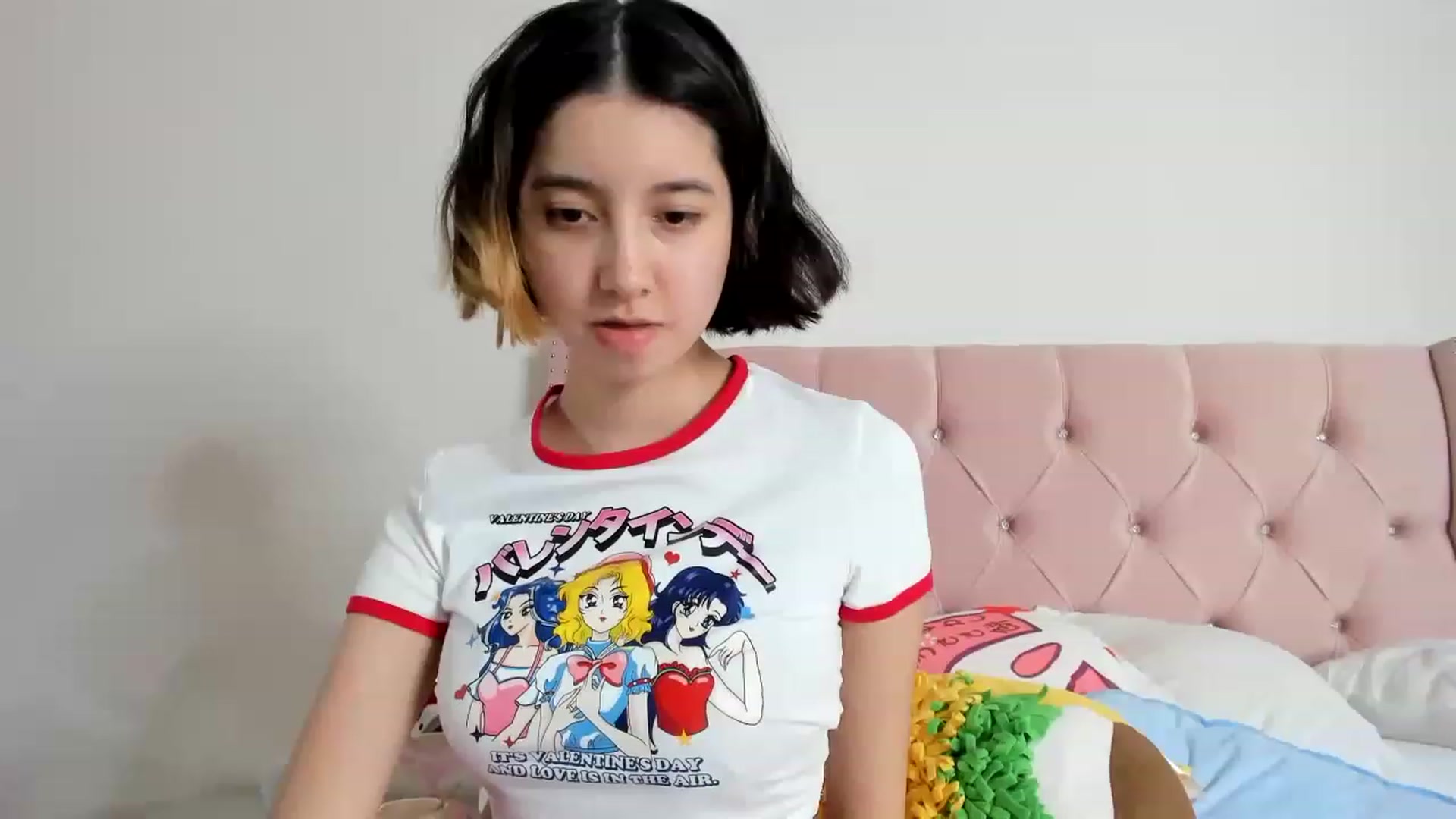 Gallery image thumbnail from Cherrycute666's myfreecams stream on, 01/17/2023, 09:04 image 1 of 20