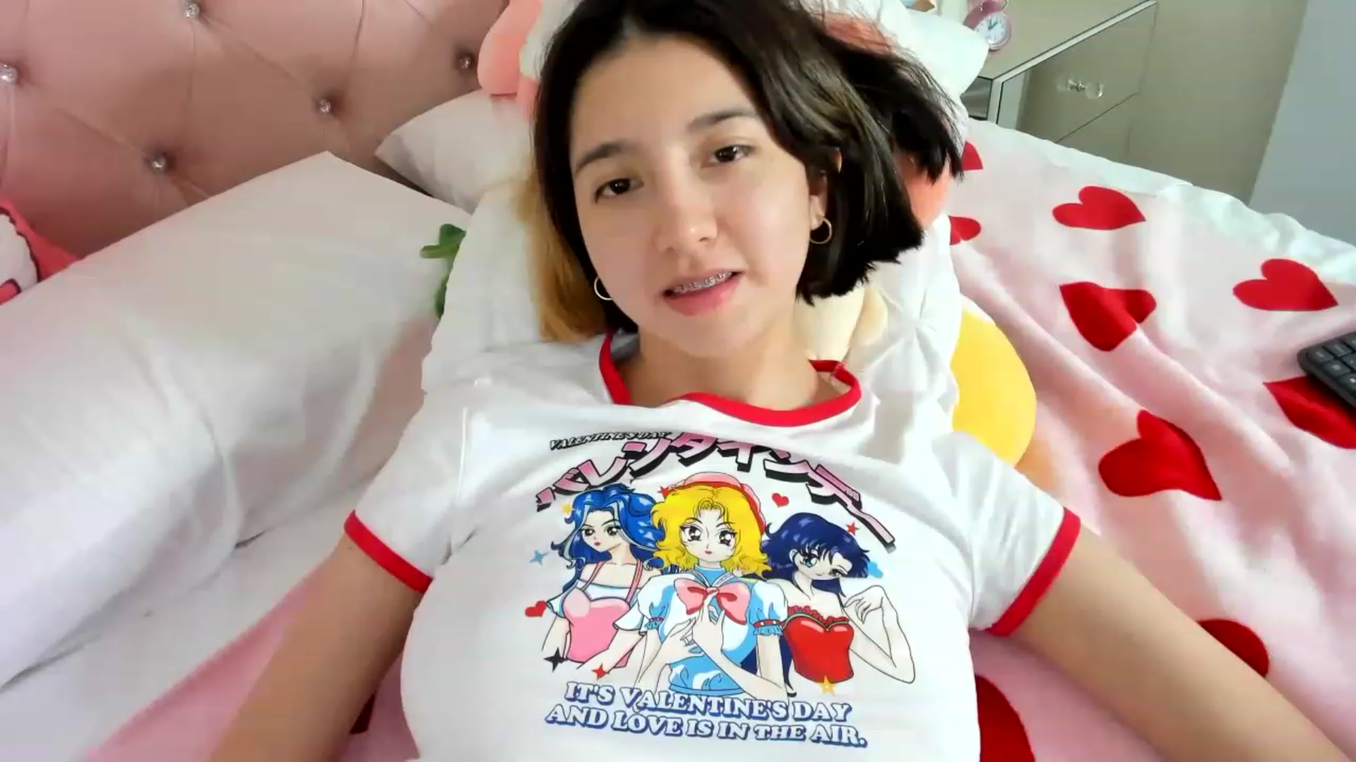 Gallery image thumbnail from Cherrycute666's myfreecams stream on, 01/18/2023, 08:03 image 14 of 20