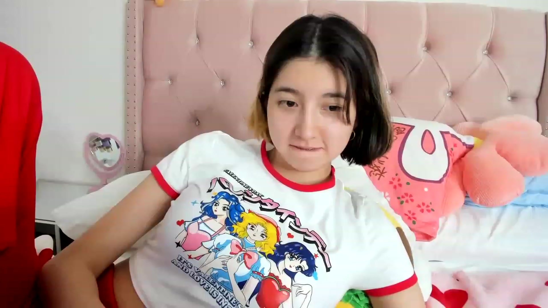 Gallery image thumbnail from Cherrycute666's myfreecams stream on, 01/18/2023, 11:45 image 16 of 20