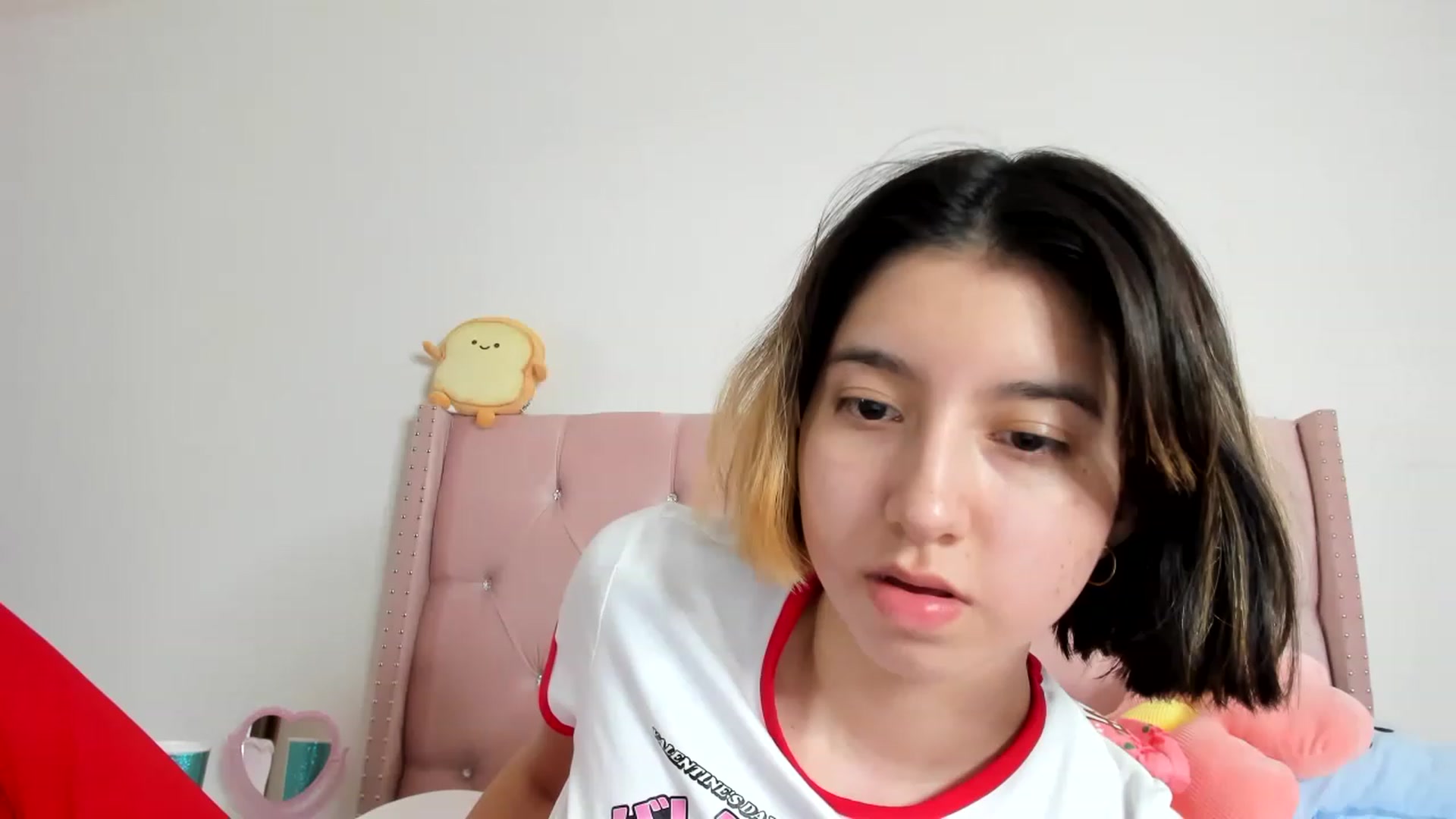 Gallery image thumbnail from Cherrycute666's myfreecams stream on, 01/18/2023, 15:03 image 11 of 20