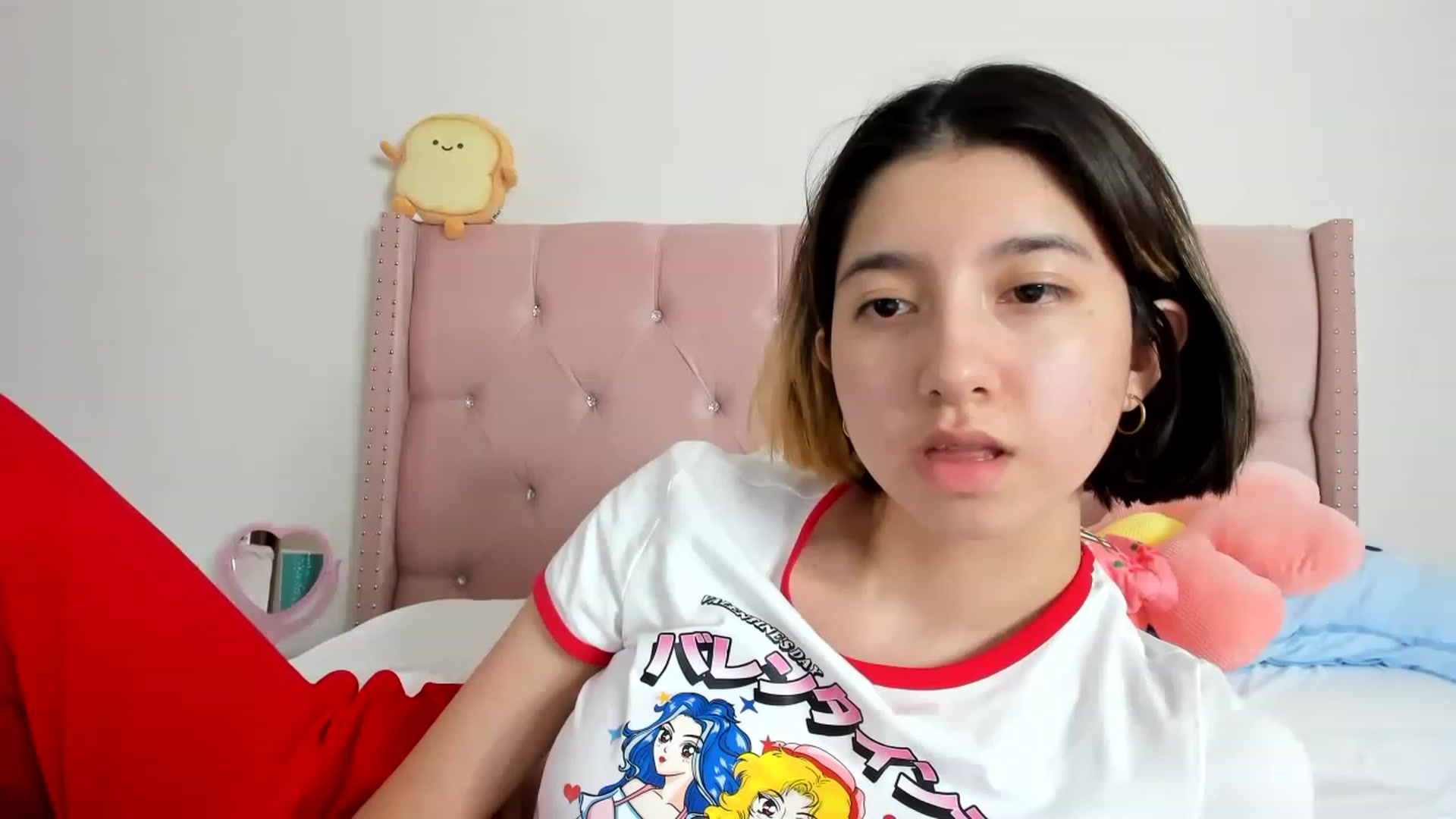 Gallery image thumbnail from Cherrycute666's myfreecams stream on, 01/18/2023, 15:03 image 13 of 20
