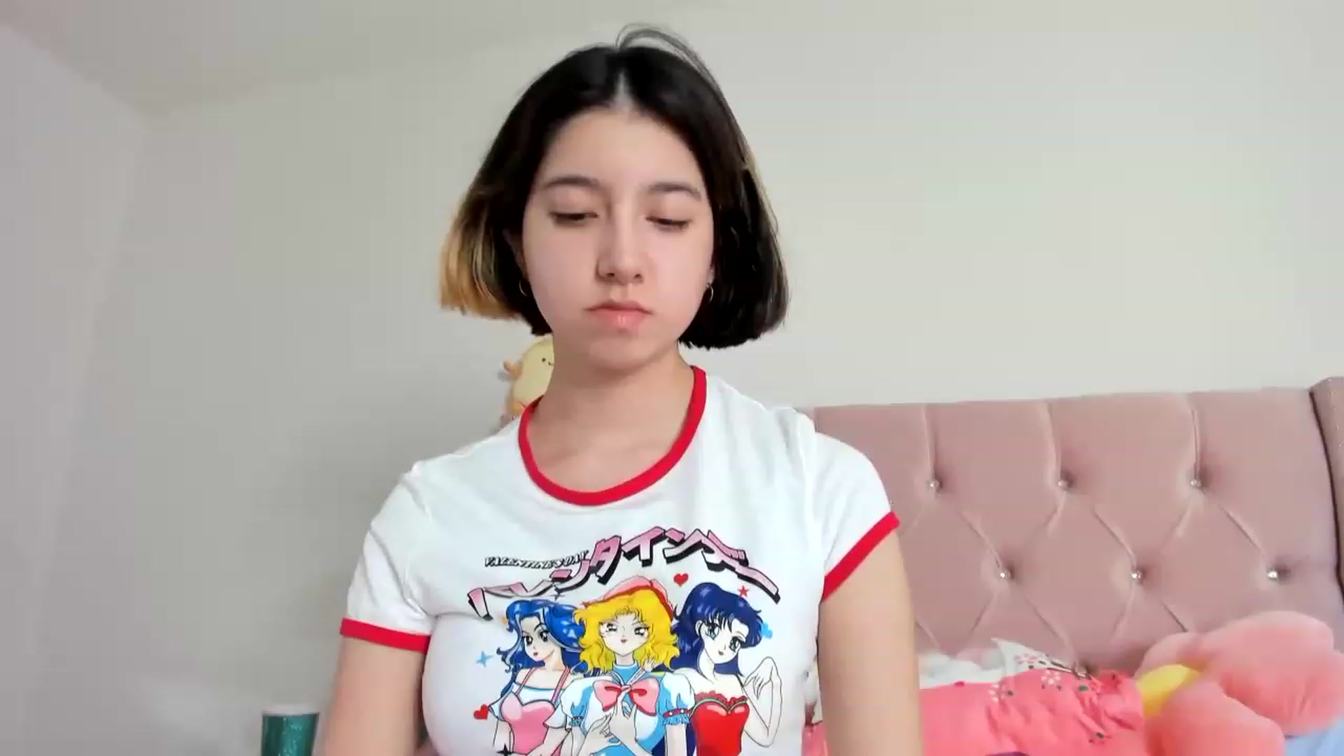 Gallery image thumbnail from Cherrycute666's myfreecams stream on, 01/18/2023, 16:46 image 15 of 20