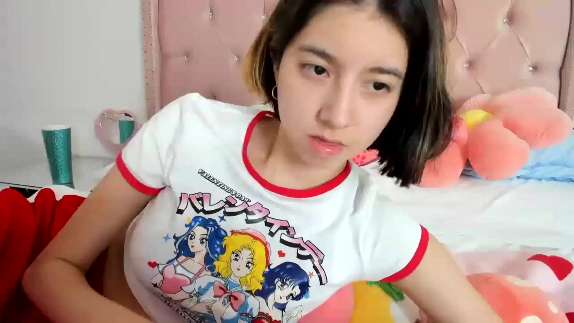Gallery image thumbnail from Cherrycute666's myfreecams stream on, 01/18/2023, 16:46 image 12 of 20