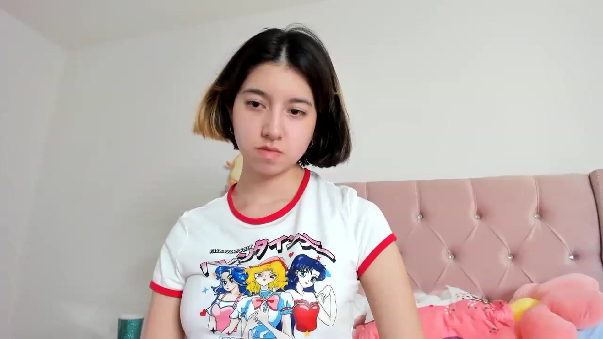 Gallery image thumbnail from Cherrycute666's myfreecams stream on, 01/18/2023, 16:46 image 16 of 20