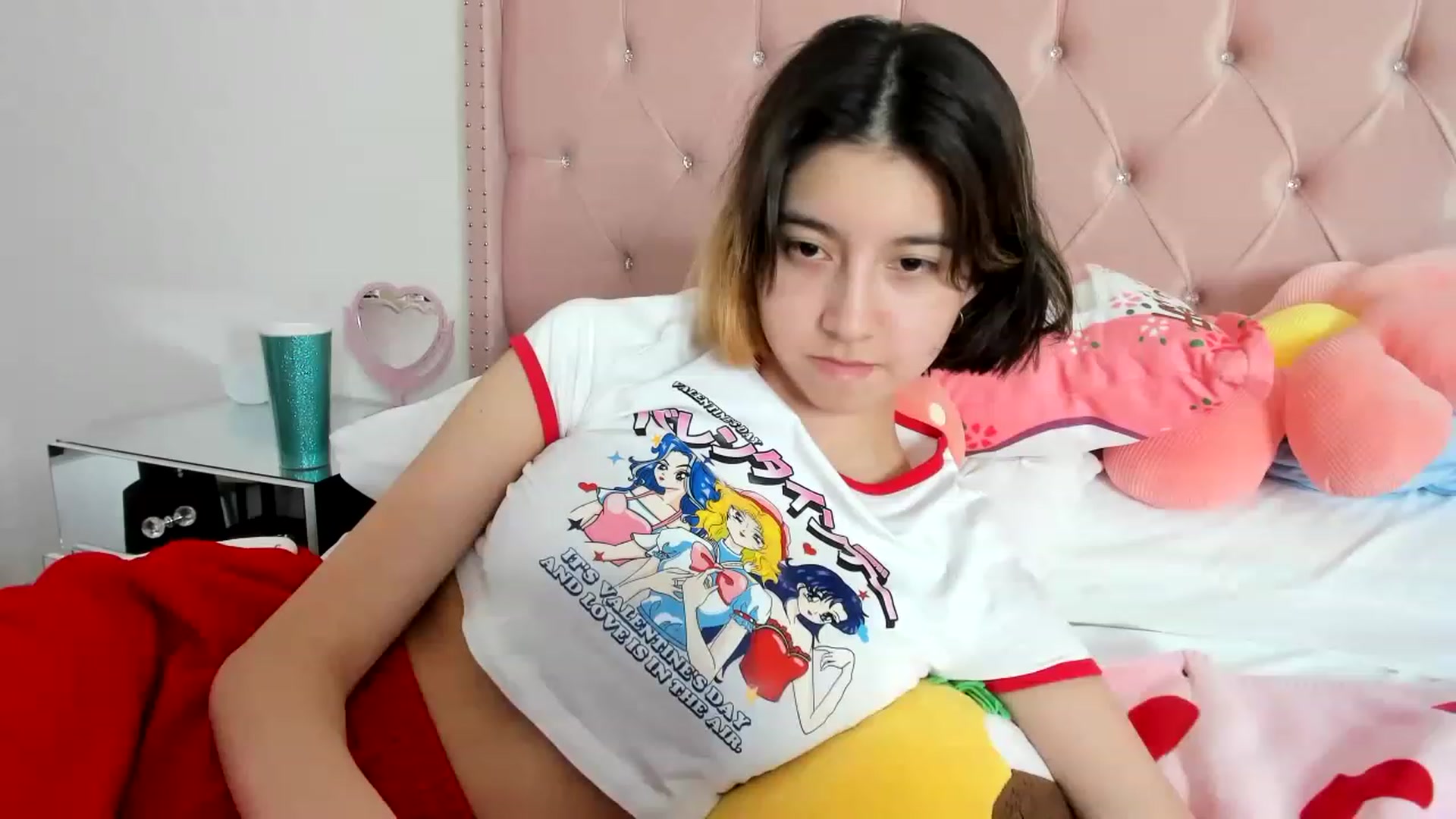 Gallery image thumbnail from Cherrycute666's myfreecams stream on, 01/18/2023, 16:46 image 1 of 20