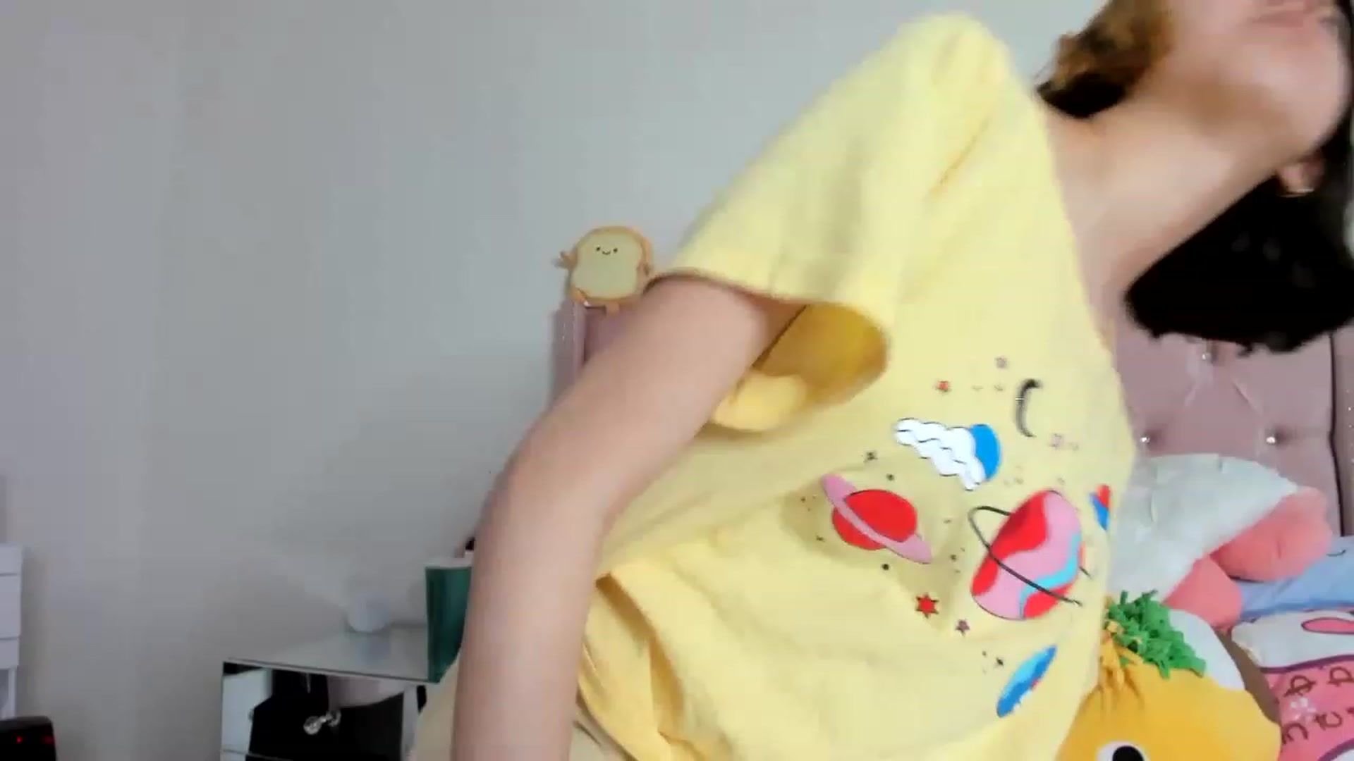 Gallery image thumbnail from Cherrycute666's myfreecams stream on, 01/20/2023, 08:23 image 8 of 20