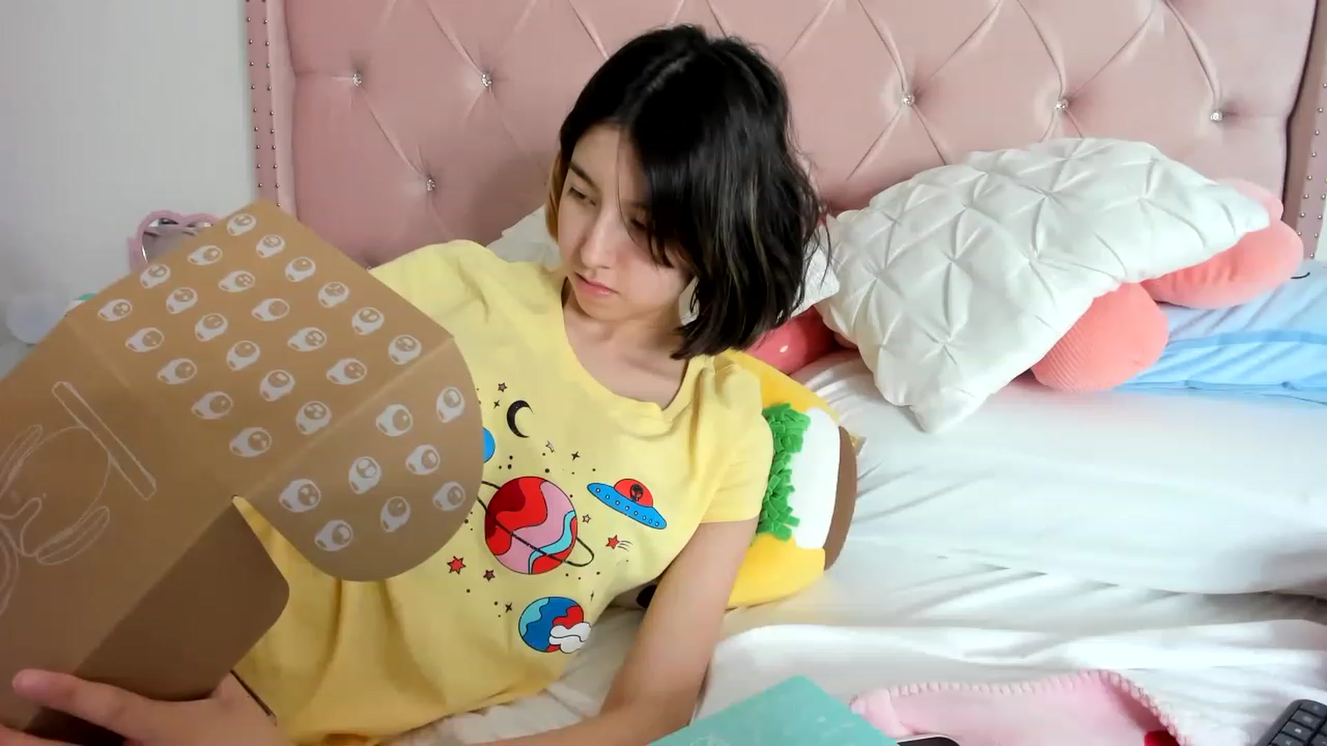 Gallery image thumbnail from Cherrycute666's myfreecams stream on, 01/20/2023, 11:48 image 19 of 20