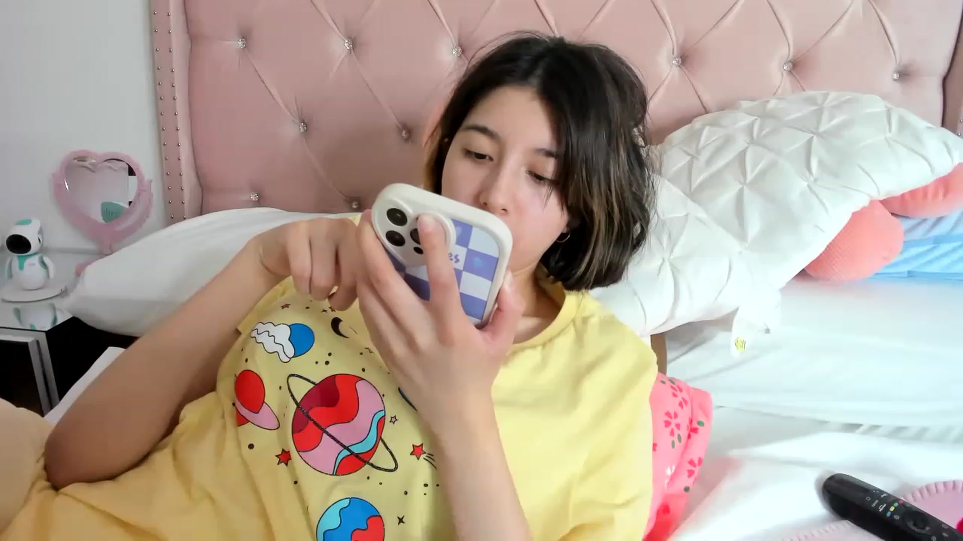 Gallery image thumbnail from Cherrycute666's myfreecams stream on, 01/20/2023, 13:06 image 9 of 20