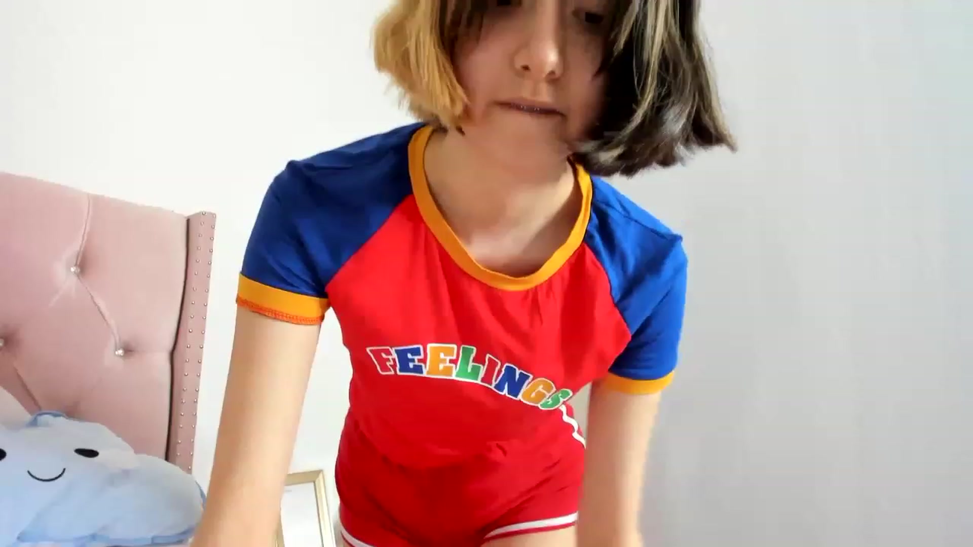 Gallery image thumbnail from Cherrycute666's myfreecams stream on, 01/21/2023, 05:06 image 17 of 20
