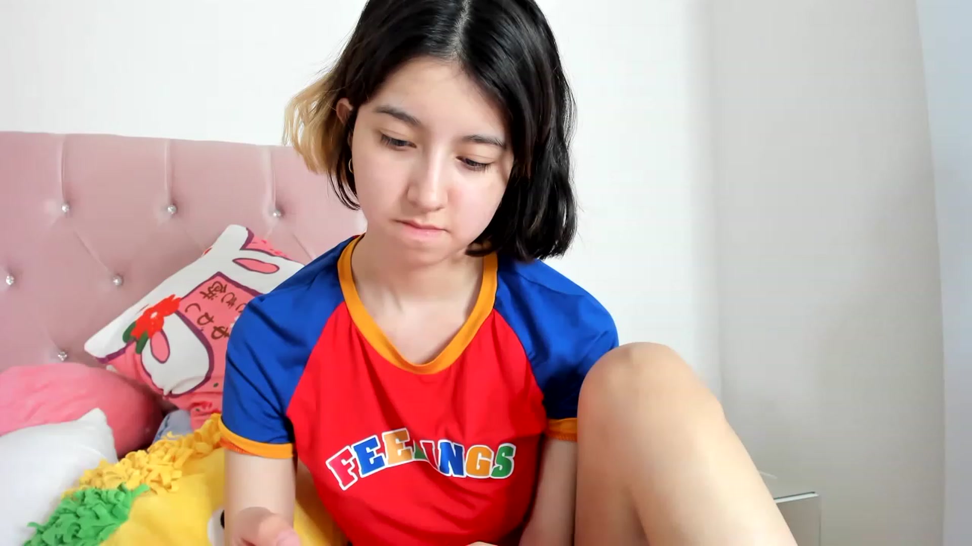 Gallery image thumbnail from Cherrycute666's myfreecams stream on, 01/21/2023, 13:28 image 3 of 20