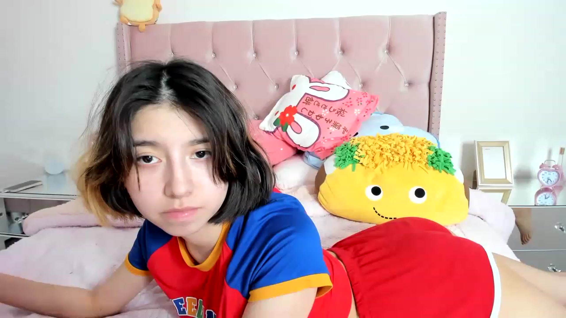 Gallery image thumbnail from Cherrycute666's myfreecams stream on, 01/21/2023, 13:50 image 1 of 20