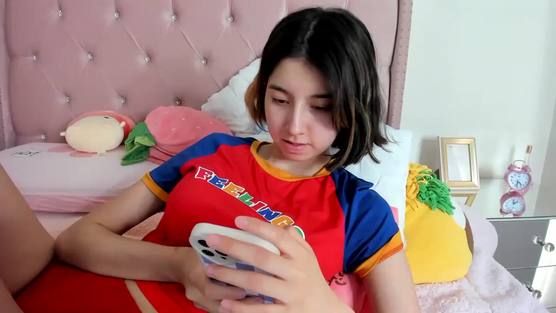 Gallery image thumbnail from Cherrycute666's myfreecams stream on, 01/21/2023, 17:04 image 11 of 20