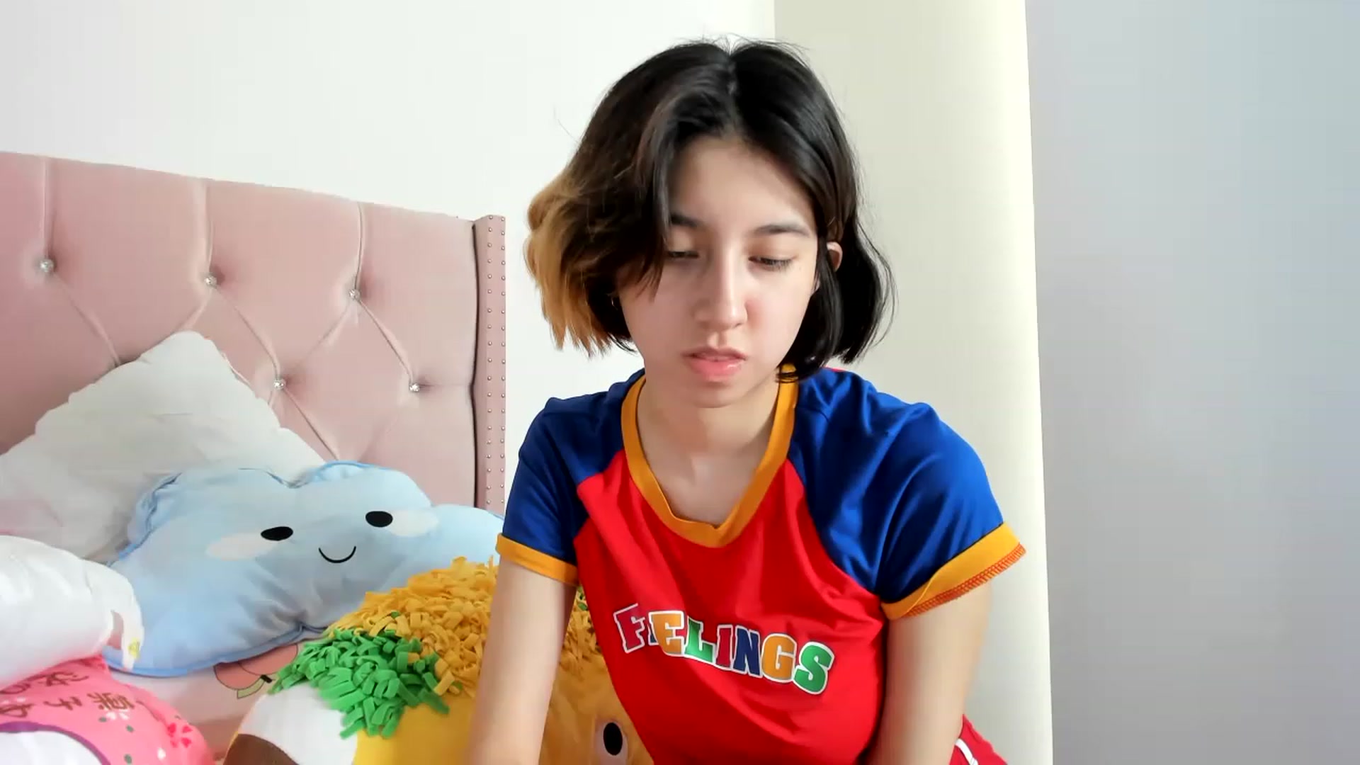 Gallery image thumbnail from Cherrycute666's myfreecams stream on, 01/21/2023, 17:04 image 20 of 20